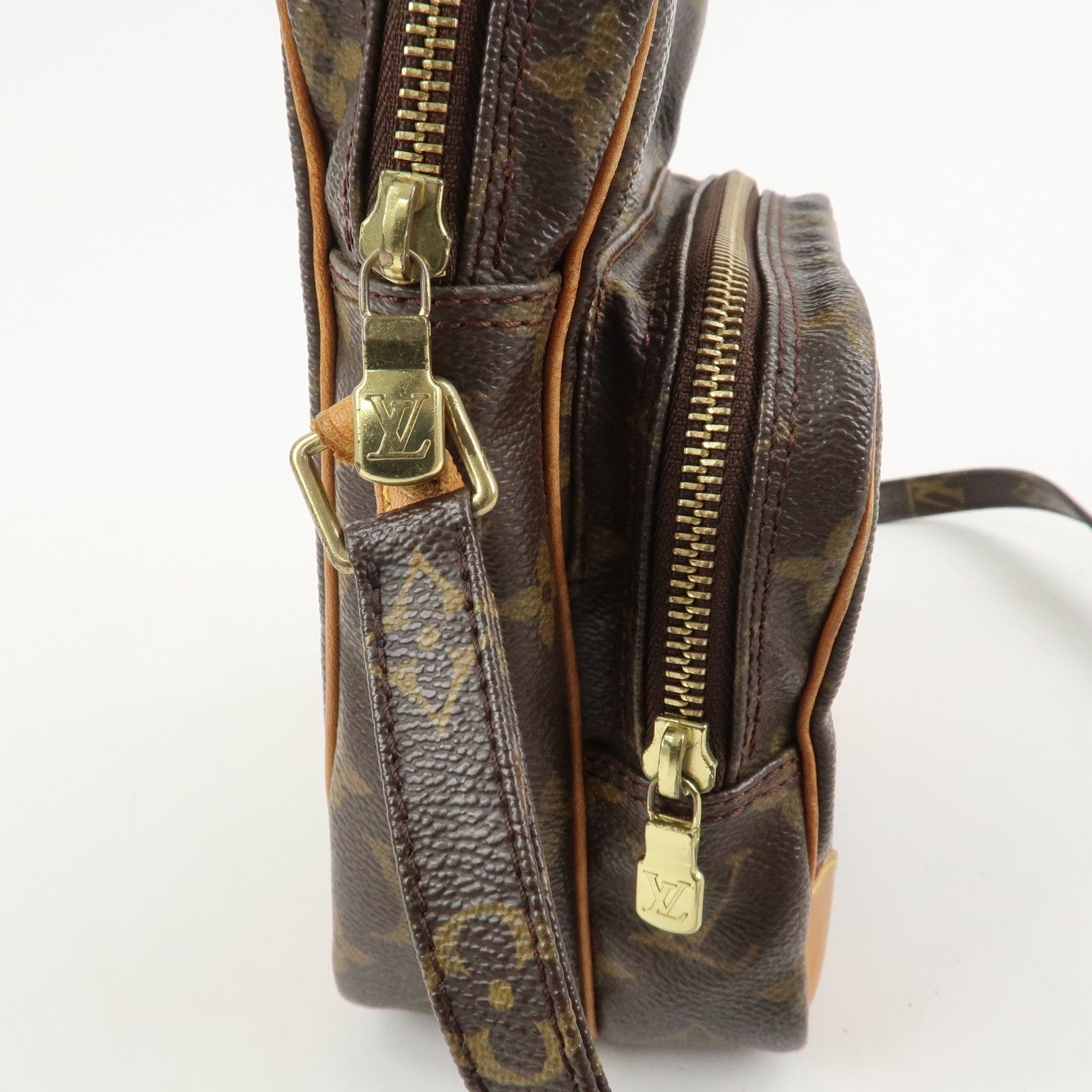 Louis Vuitton Monogram Amazone Shoulder Bag Crossbody Bag M45236