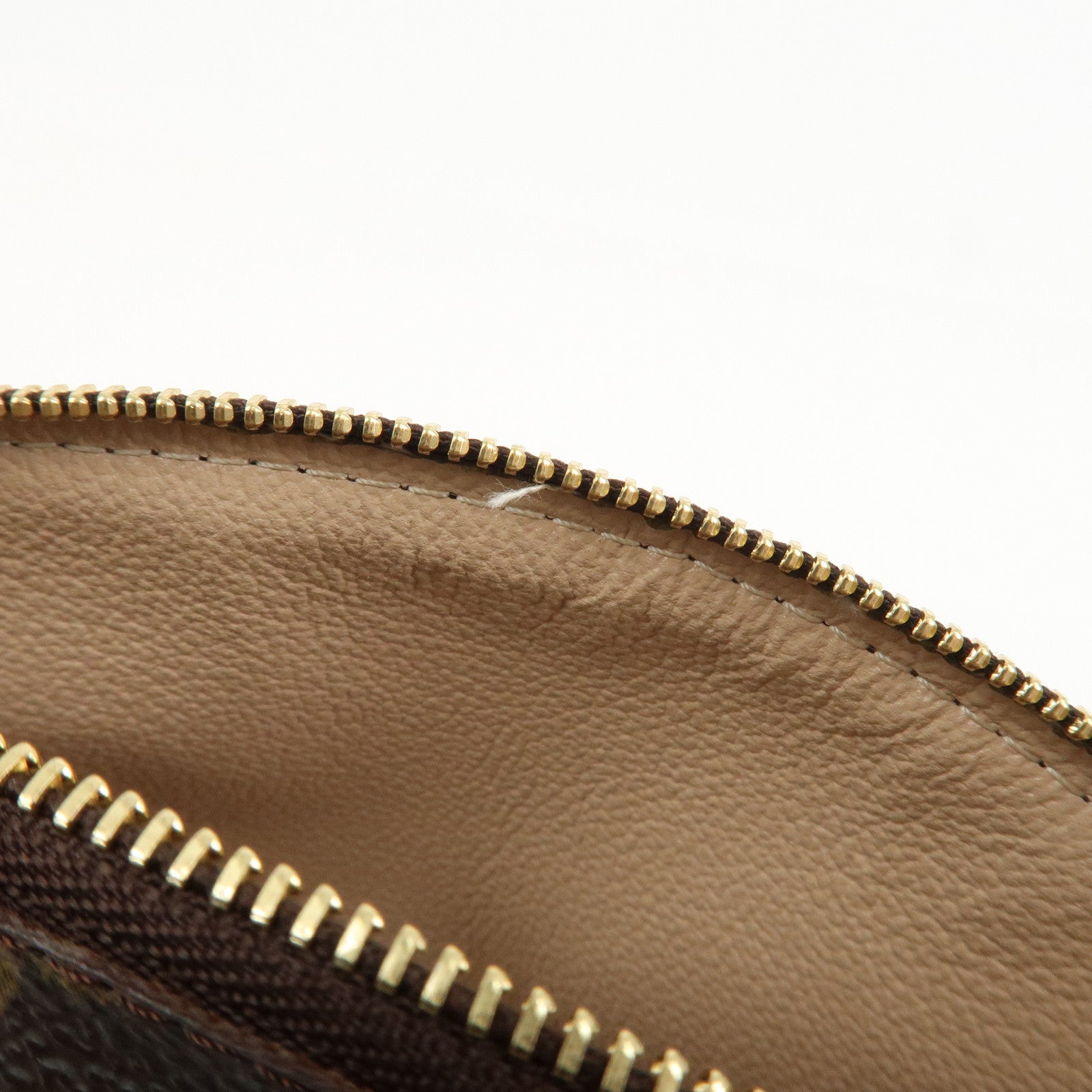Louis Vuitton Monogram Canvas Pochette Cosmetic Pouch Brown M47515