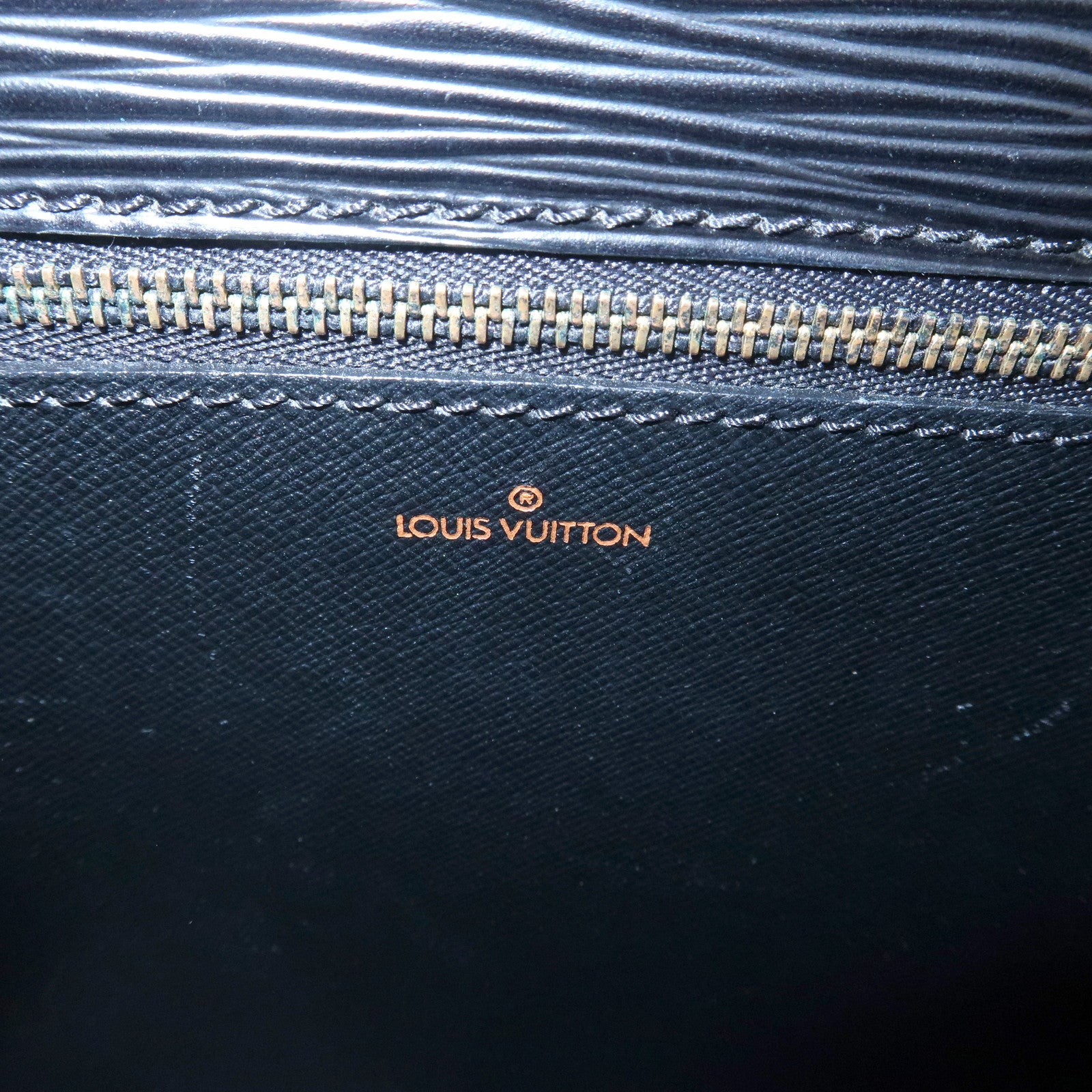 Louis Vuitton Epi Saint Cloud Shoulder Bag Black Noir M52192