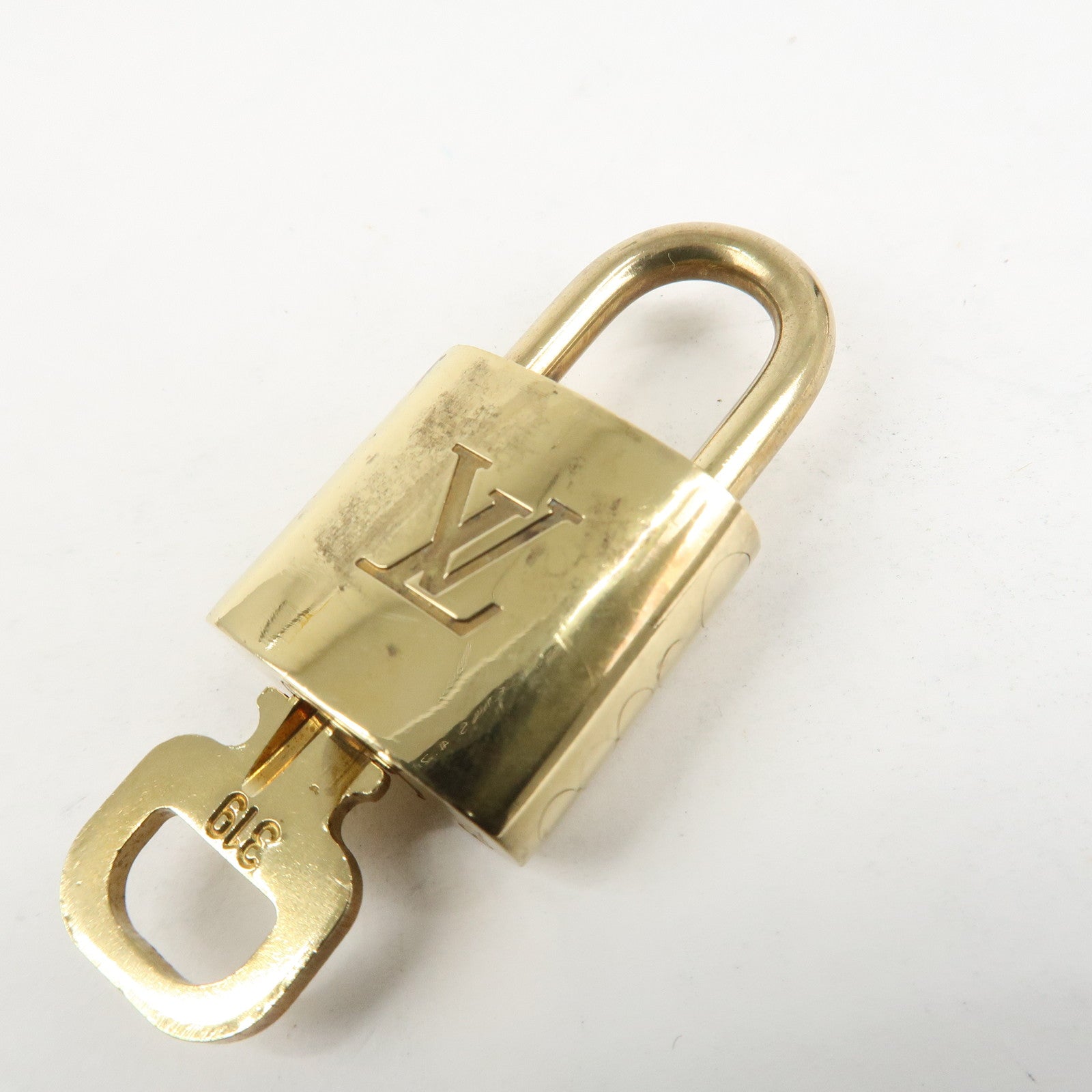 Louis Vuitton Set of 10 Lock & Key Cadena Key Lock Metal Gold Used