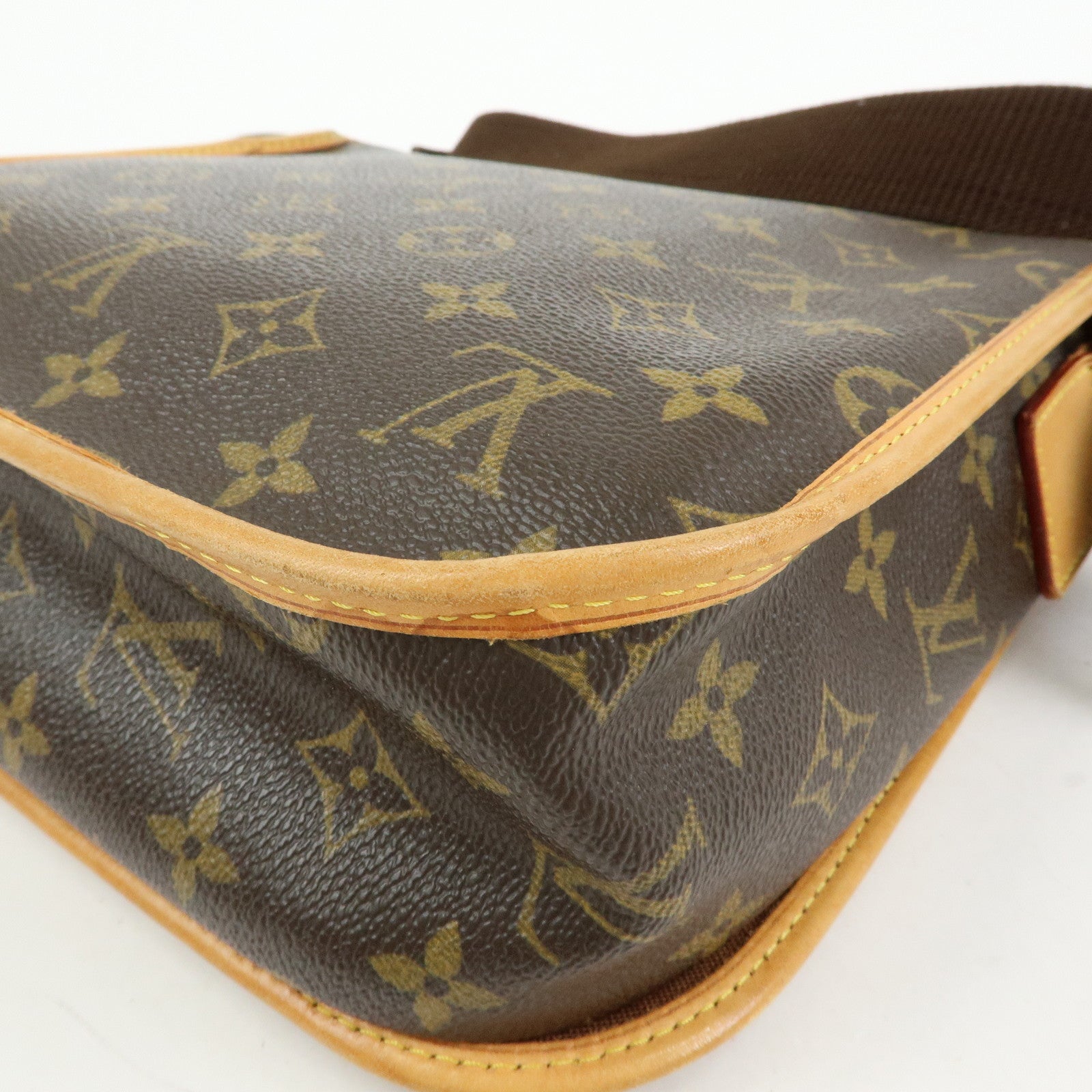 Louis Vuitton Monogram Messenger Bosphore PM Shoulder Bag M40106