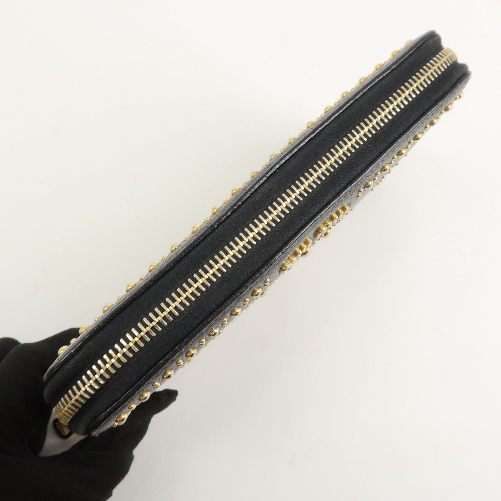 MIU MIU Leather Studs Round Zippy Long Wallet Black 5ML506 Used