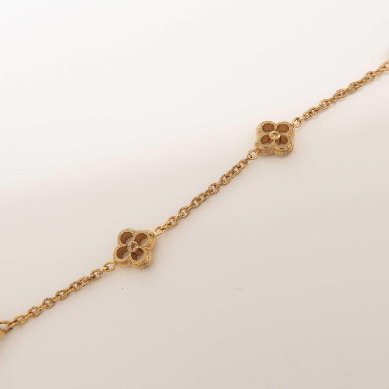 Louis Vuitton Flowerful Necklace LV Circle Metal Gold M68125