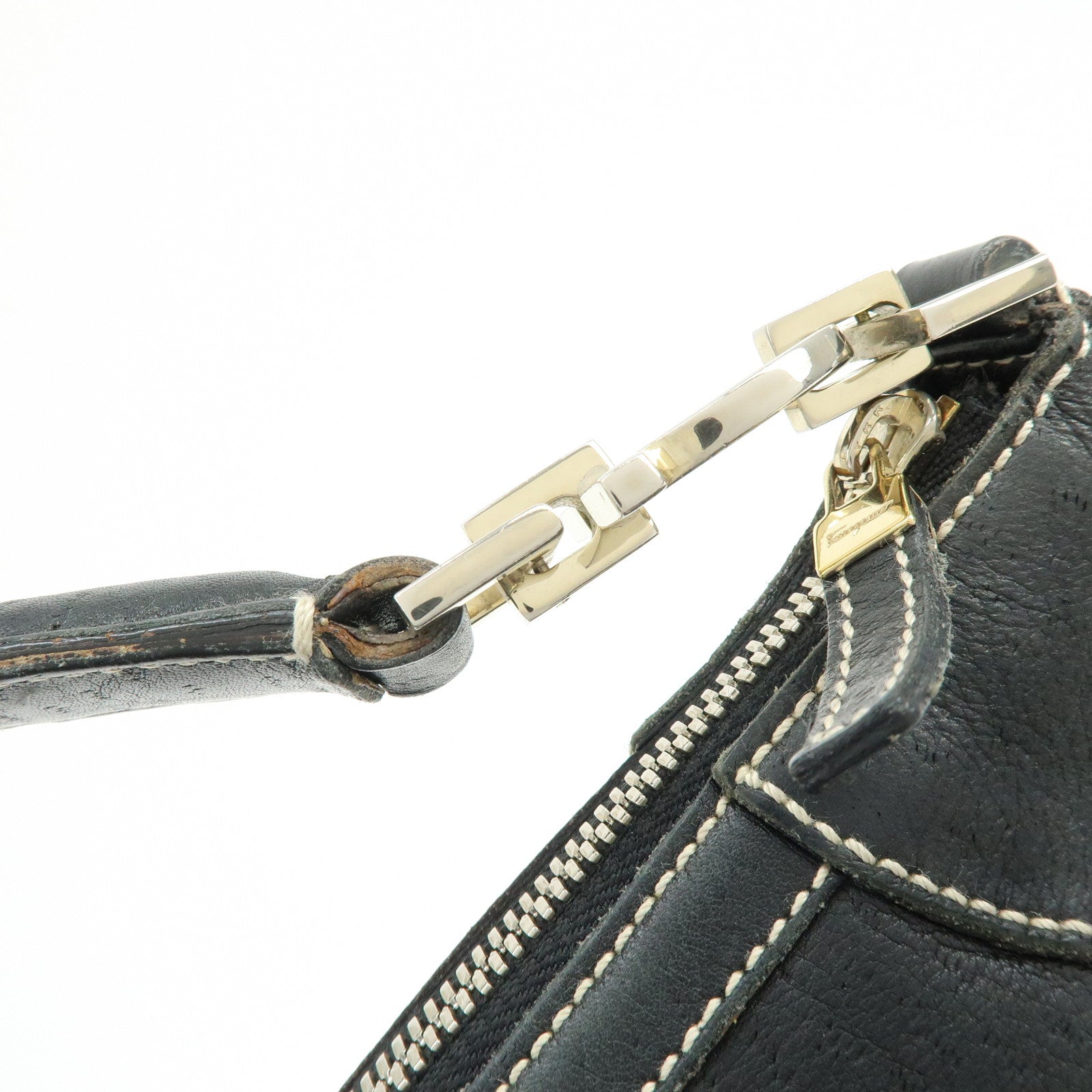 Ferragamo Gancini Leather Shoulder Bag Hand Bag Black