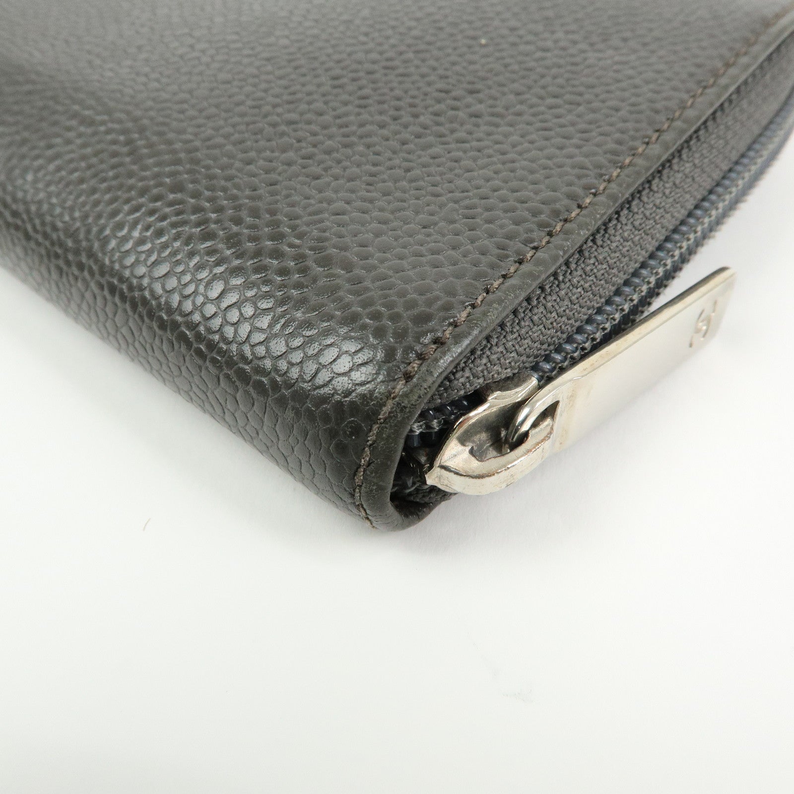 CHANEL COCO Mark Caviarskin Round Zippy Long Wallet Gray