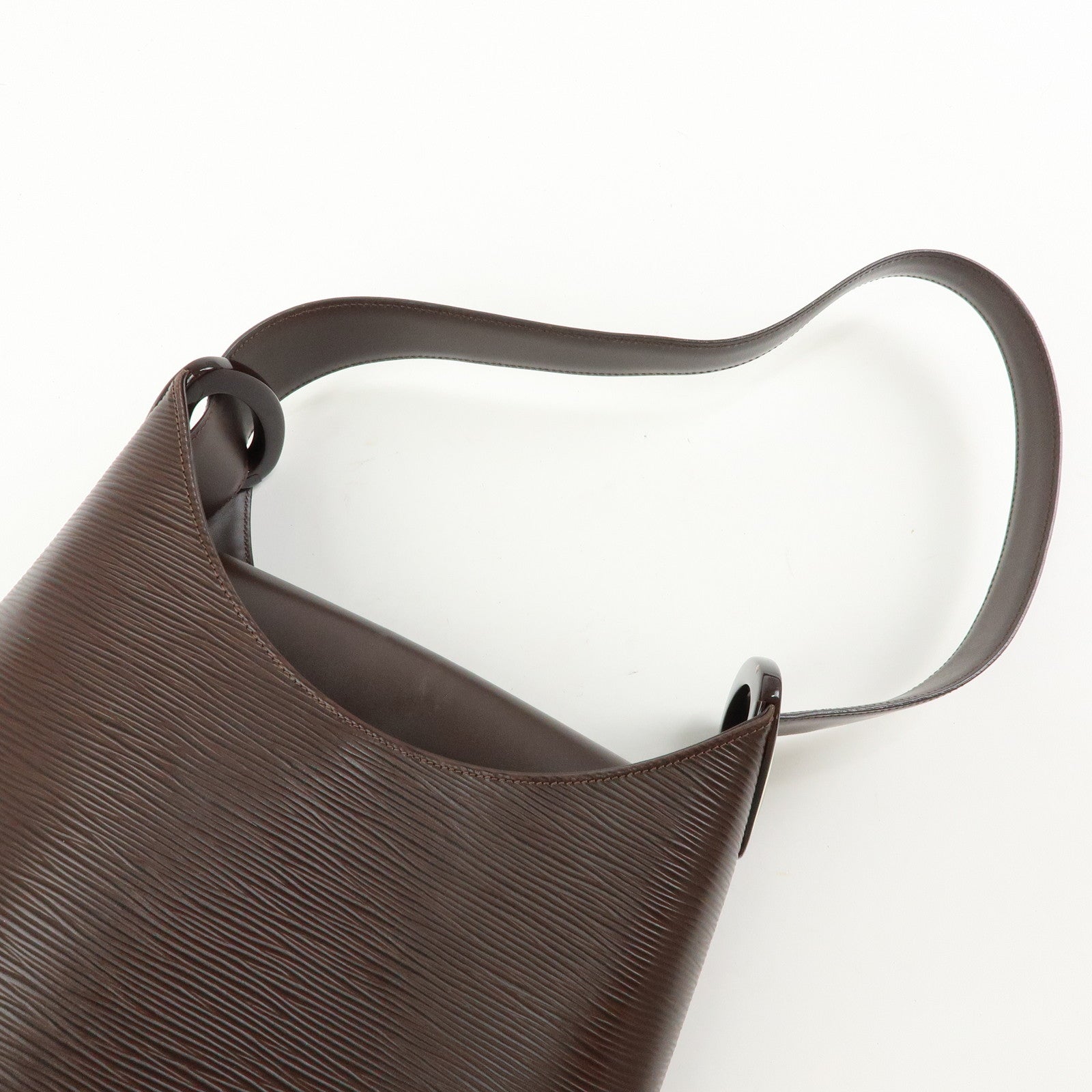 Louis Vuitton Epi Verso Leather Shoulder Bag Mocha M5281D