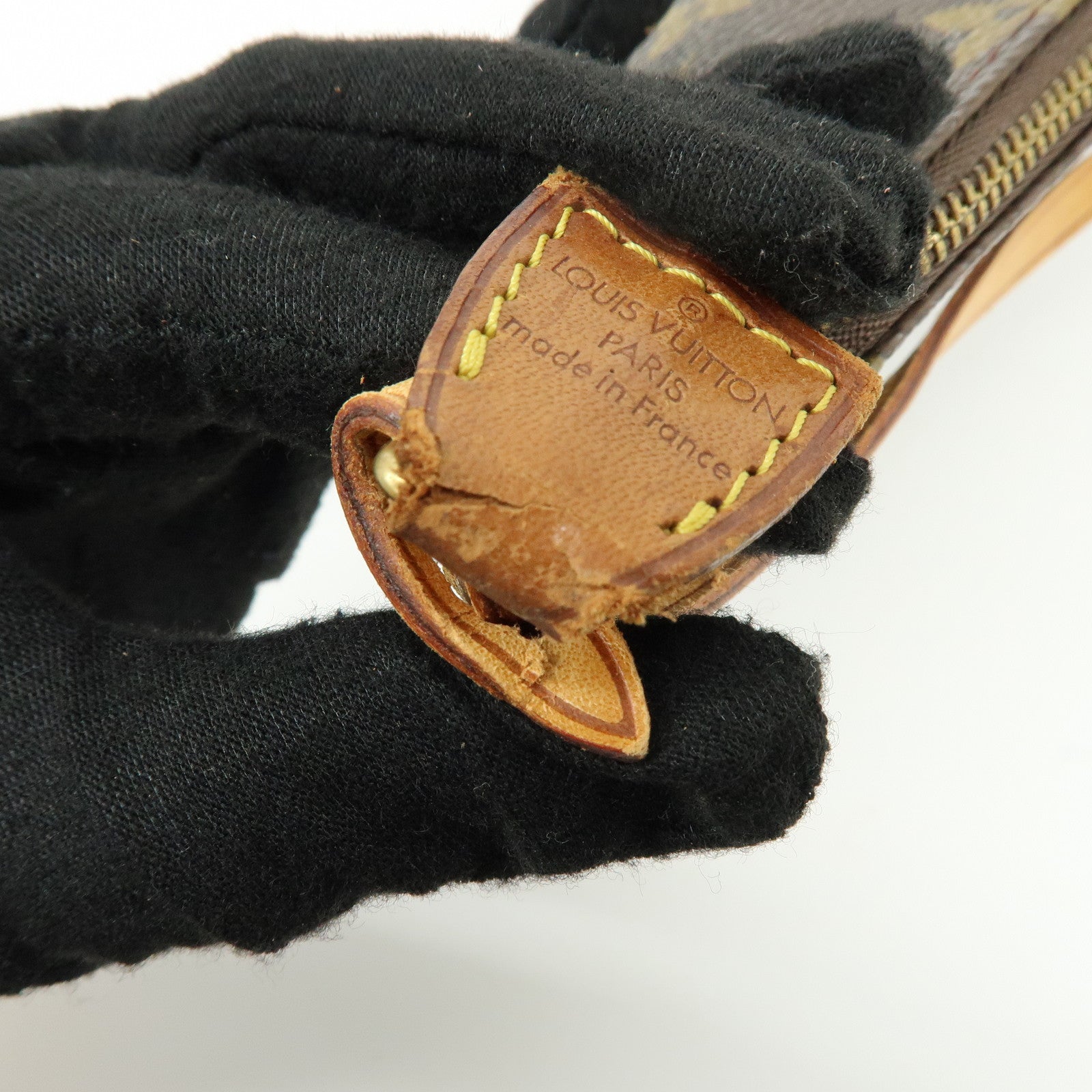 Louis Vuitton Monogram Pochette Accessoires Pouch Hand Bag M51980