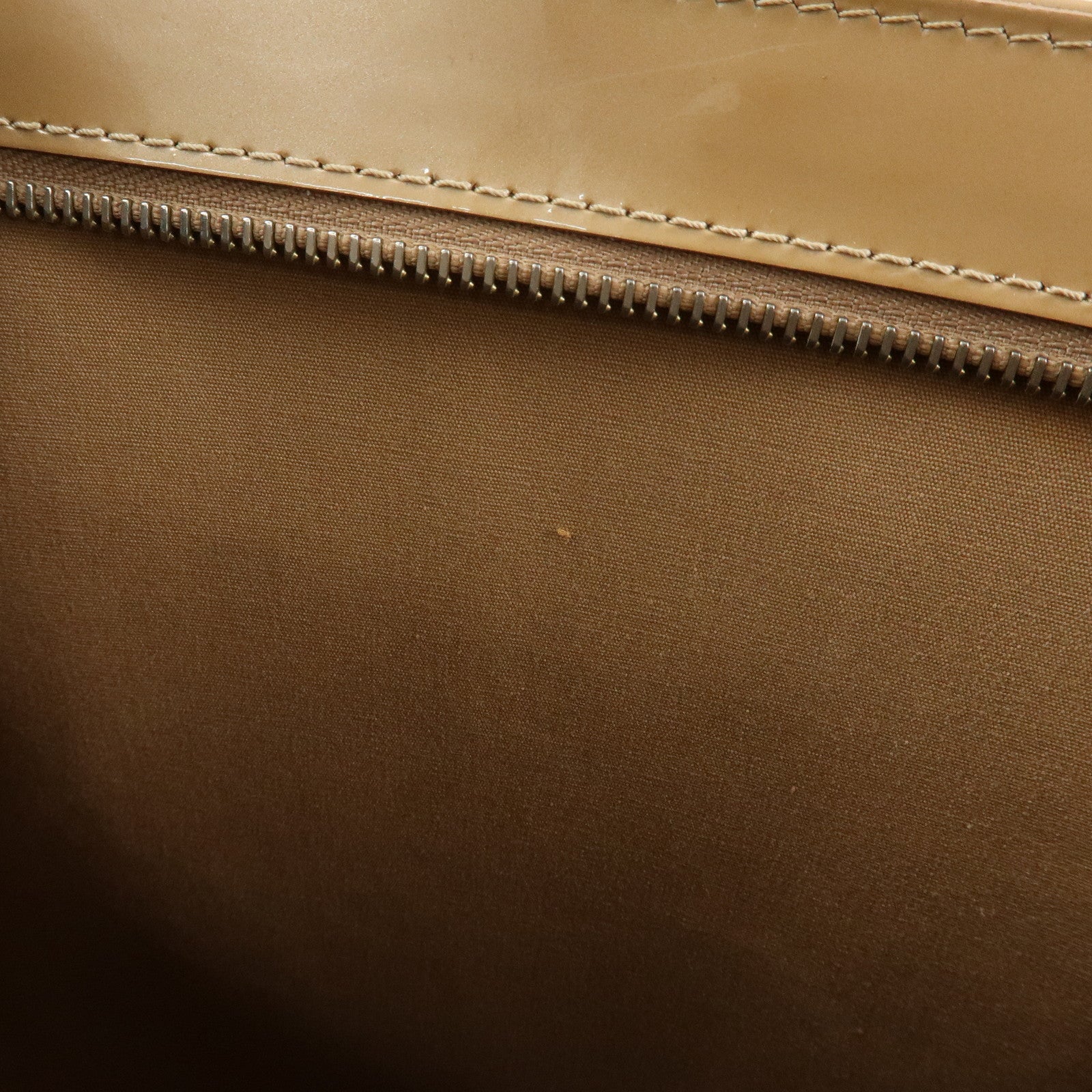 Louis Vuitton Monogram Vernis Leather Brentwood Tote Bag M91511