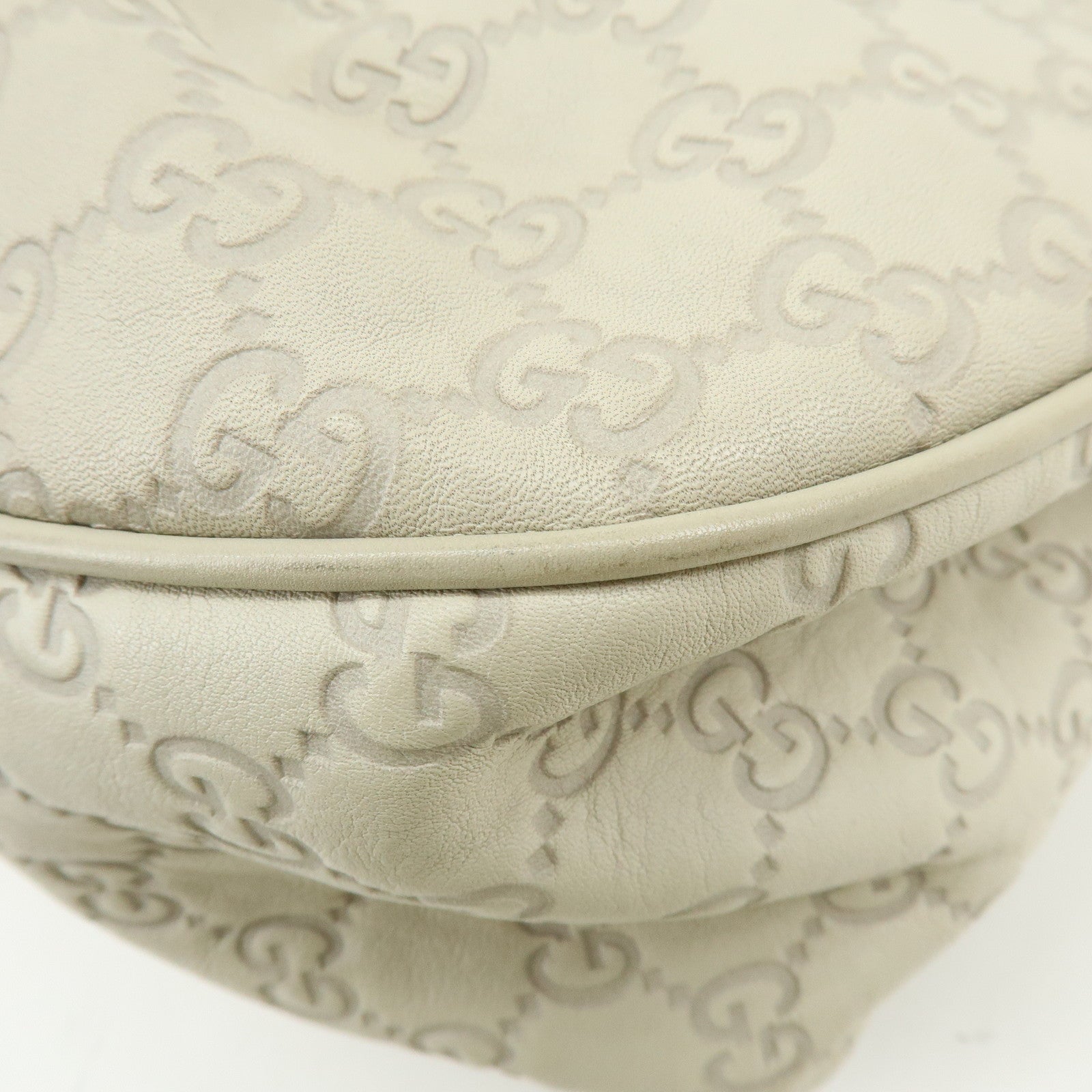 GUCCI Sukey Guccissima Leather Shoulder Bag Hand Bag White 232955