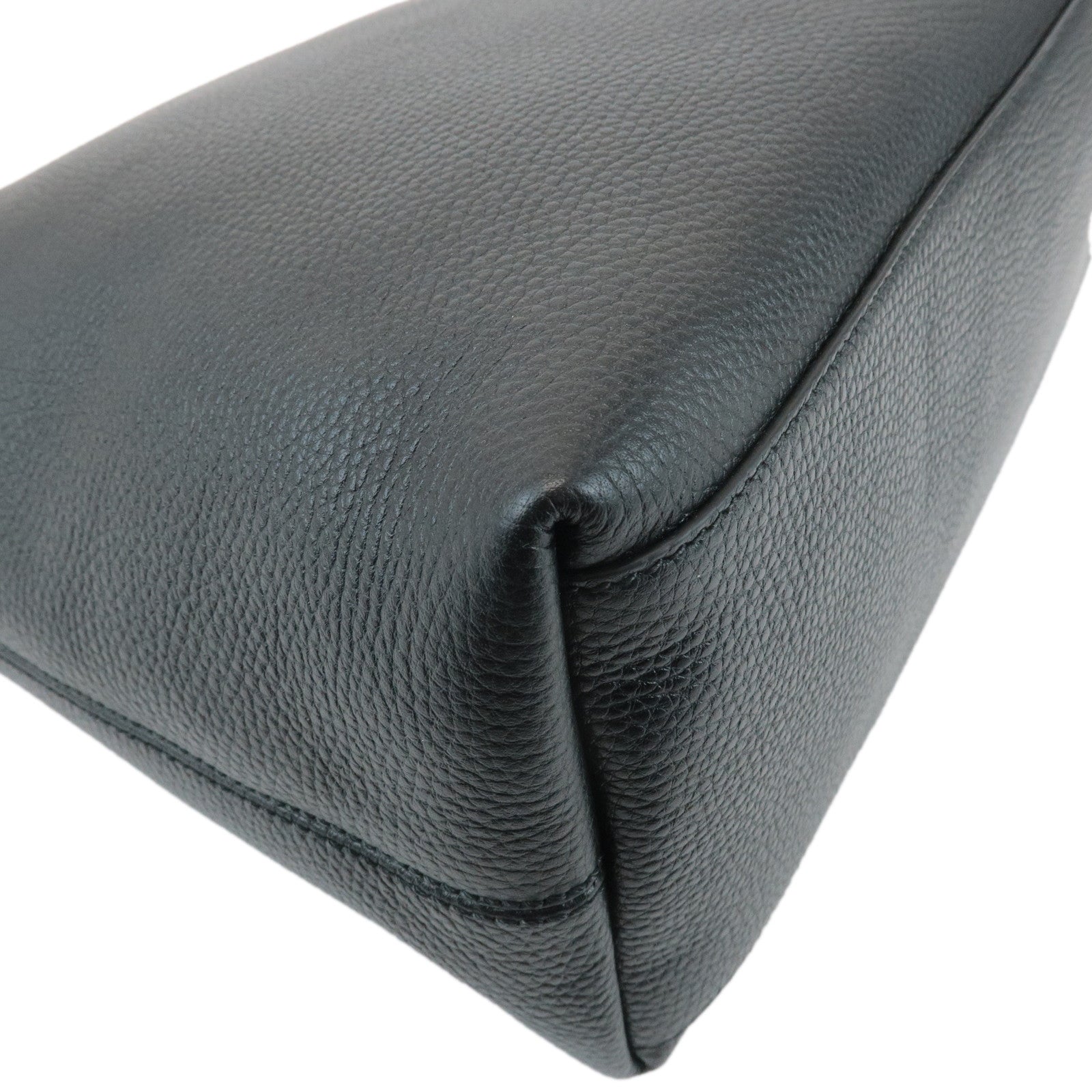 GUCCI SOHO Leather Chain Shoulder Tote Bag Black 536196 Used