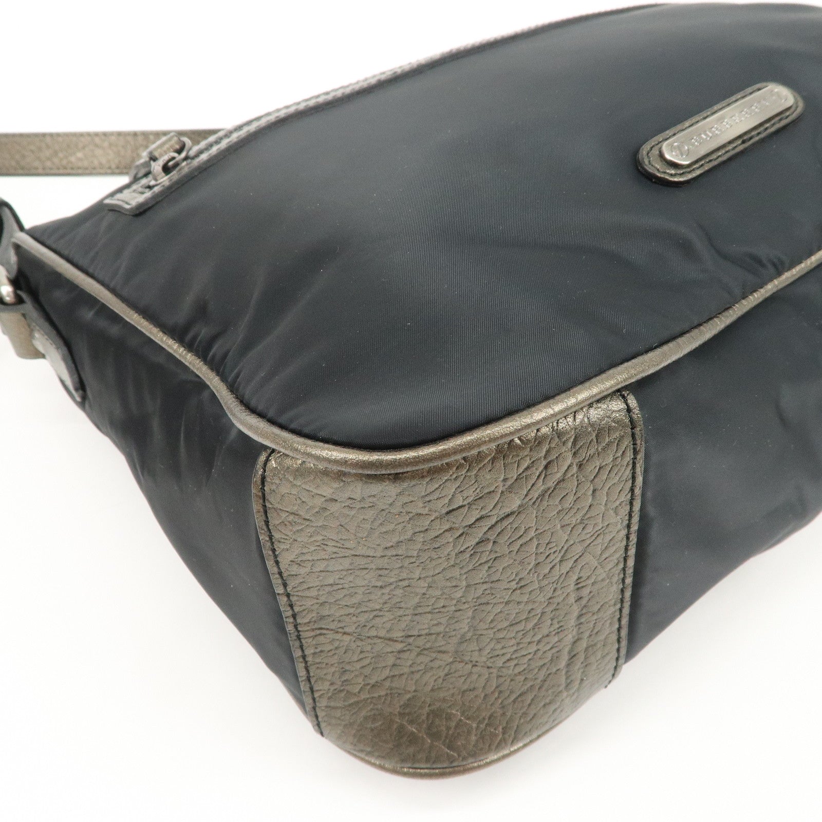 BURBERRY Nylon Leather Shoulder Bag Black Used