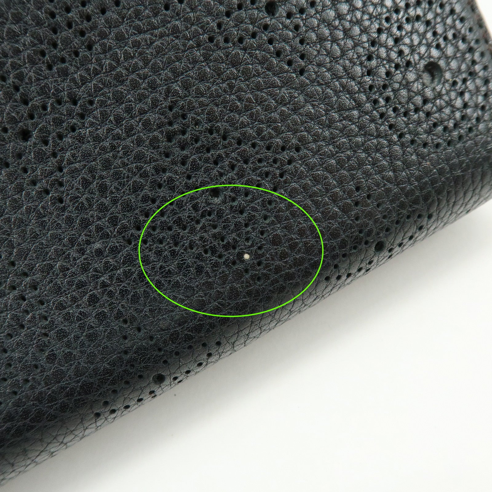 Louis Vuitton Monogram Mahina Portefeuille Amelia Wallet M95549