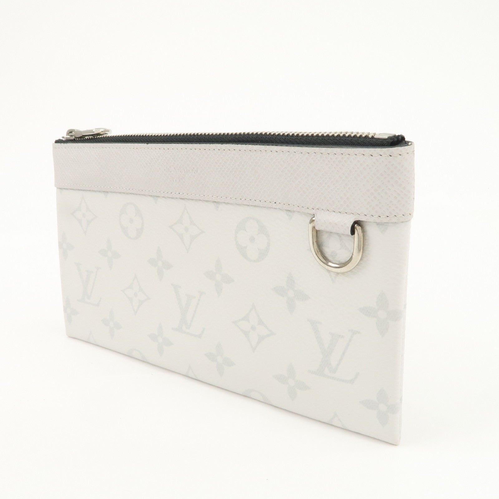 Louis Vuitton Monogram Taiga Discovery Pochette Antarctica M30279 Used