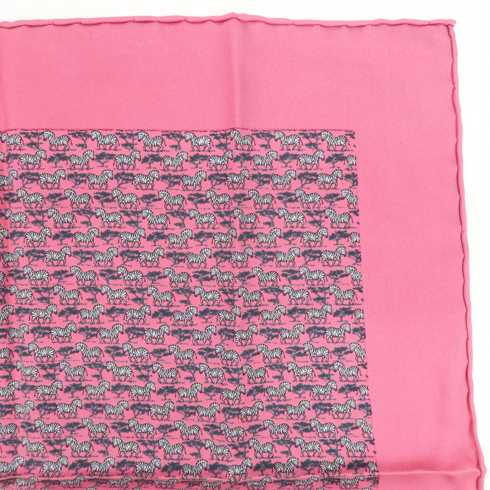 HERMES Logo Silk 100％ Scarf Safari 42×42 Pink