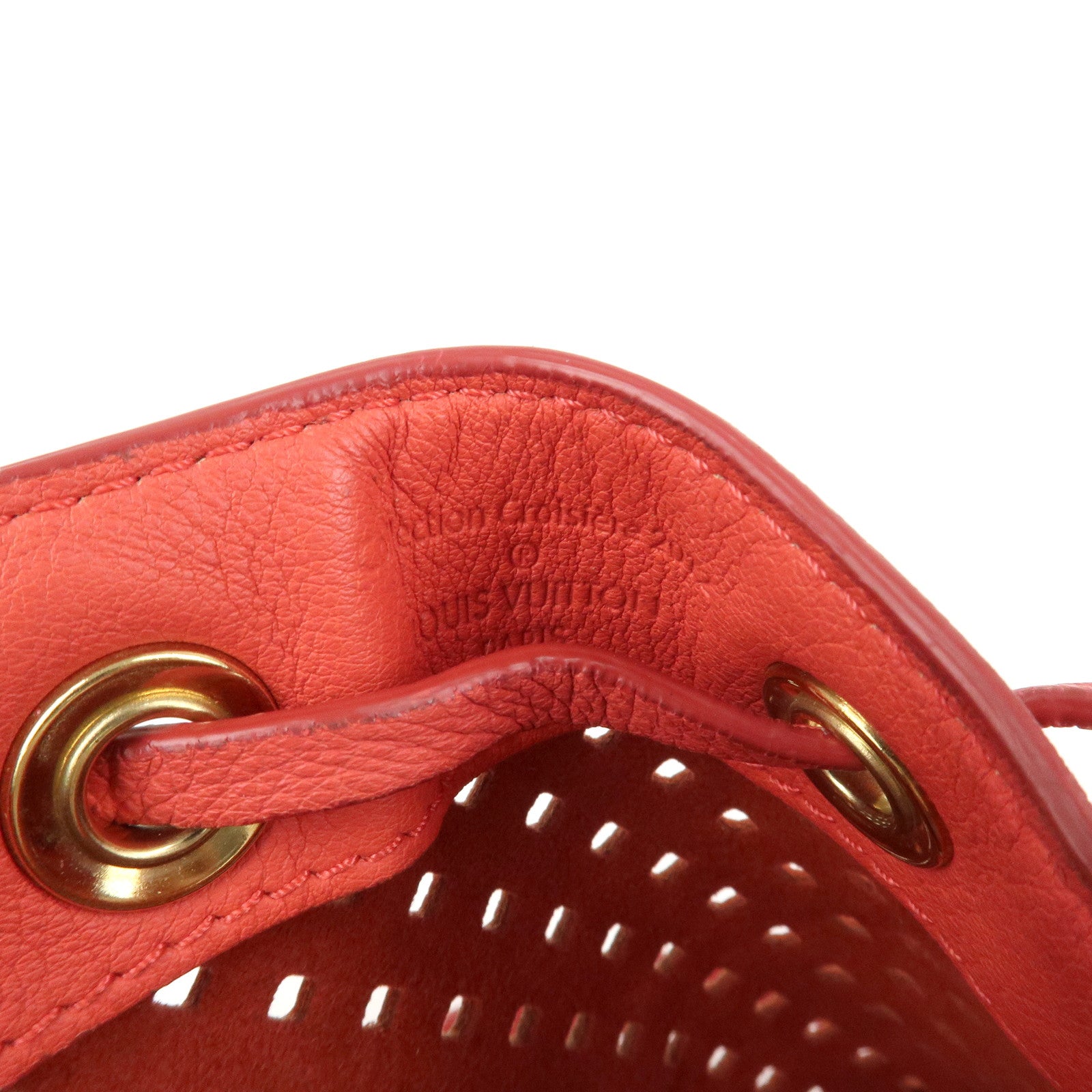 Louis Vuitton Perfo Noe Shoulder Bag 2012 Collection Corail M94074