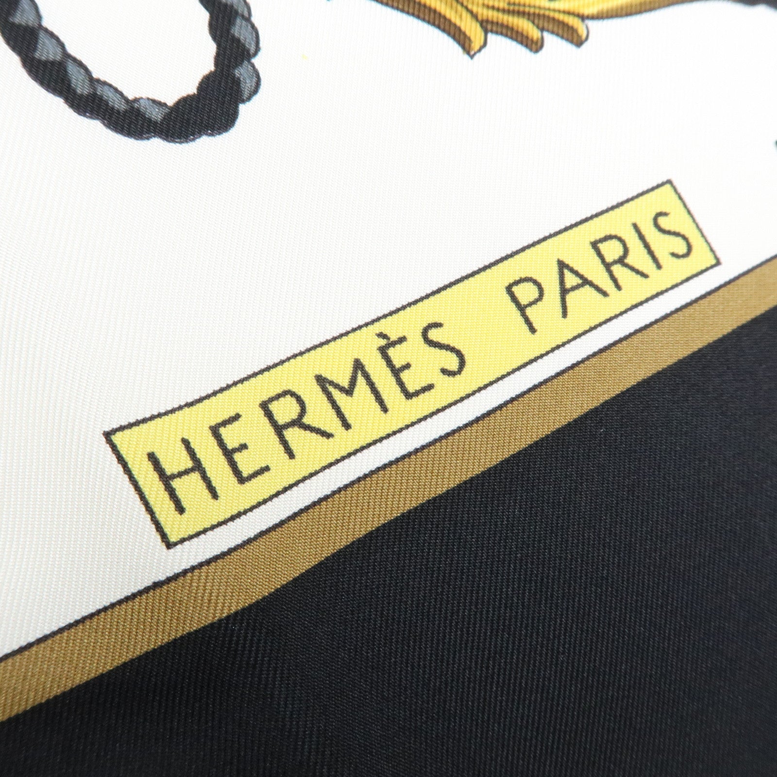 HERMES Carre 90 Silk 100% Scarf LES CLES THE KEYS RARE White Black