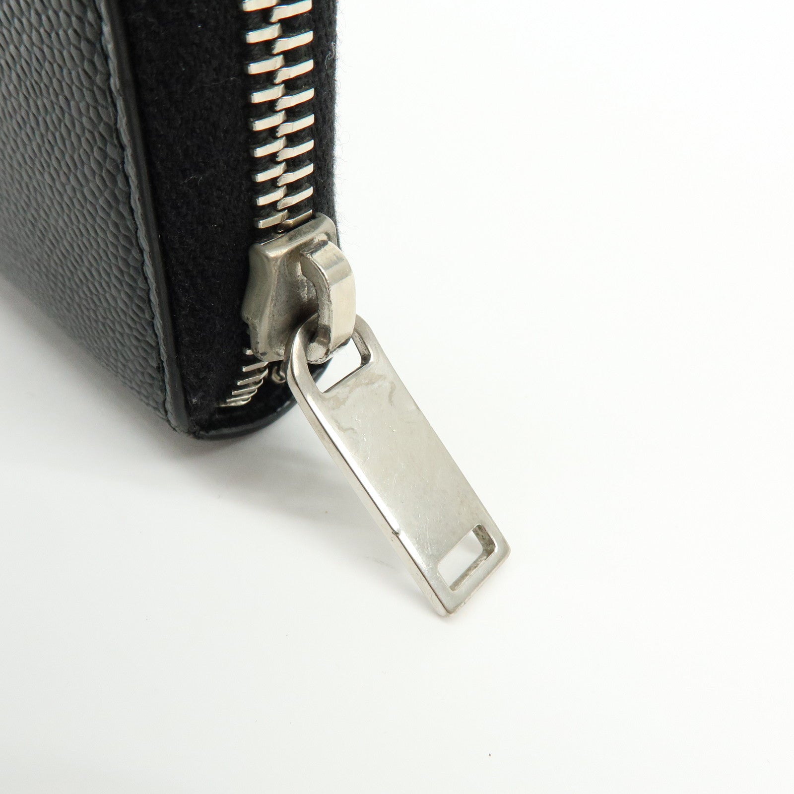SAINT LAURENT PARIS Leather Round Zippy Long Wallet Black