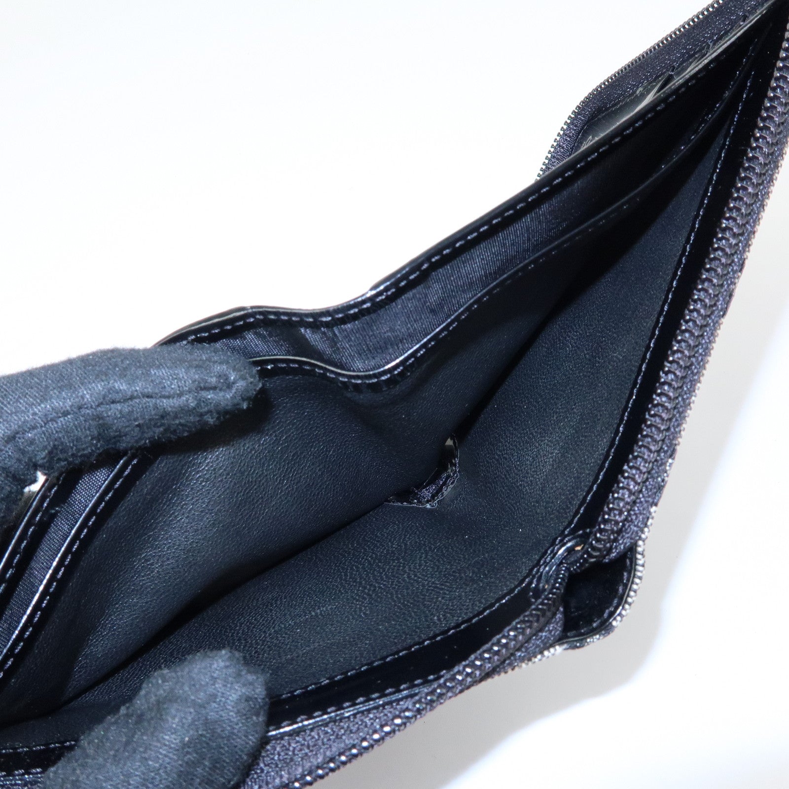 GUCCI GG Canvas Zippy Round Compact Wallet Black 035・203887・2213