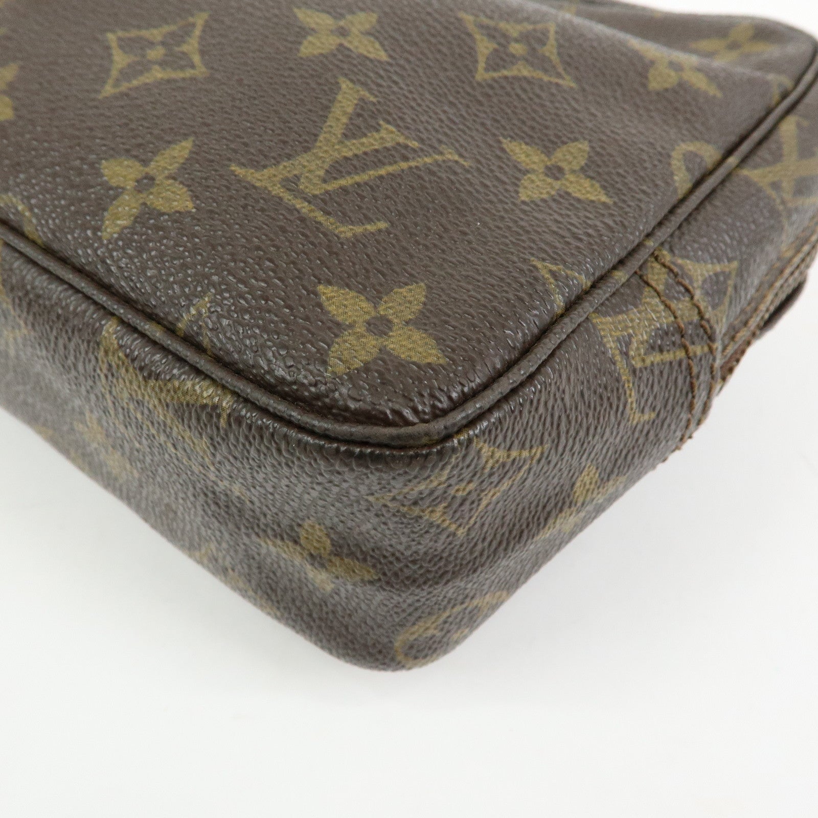 Louis Vuitton Monogram Trousse Toilette 23 Cosmetic Pouch M47524