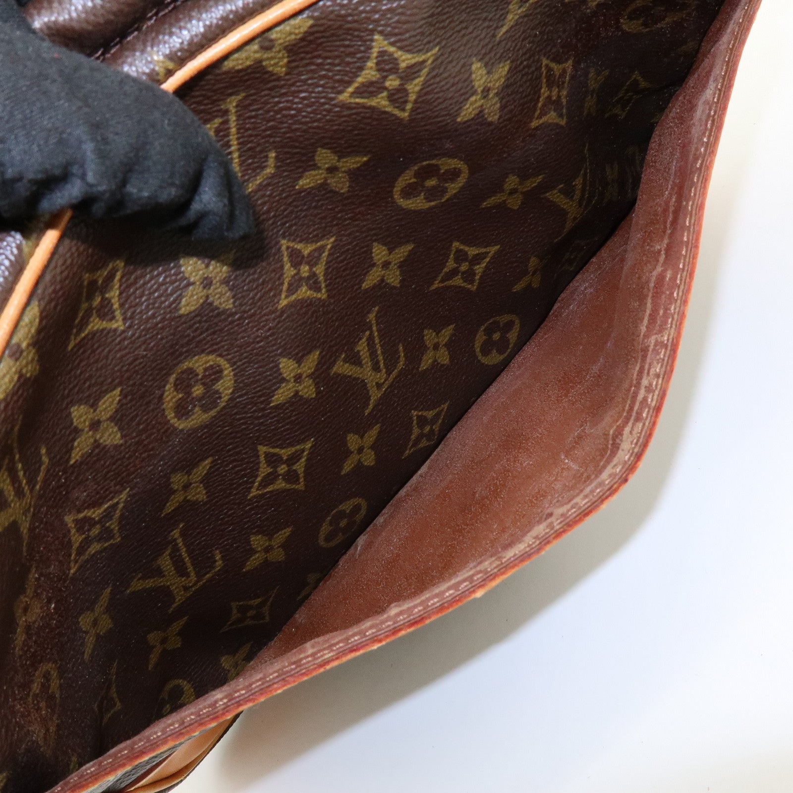 Louis Vuitton Monogram Compiegne 28 Pouch Clutch Bag Brown M51845