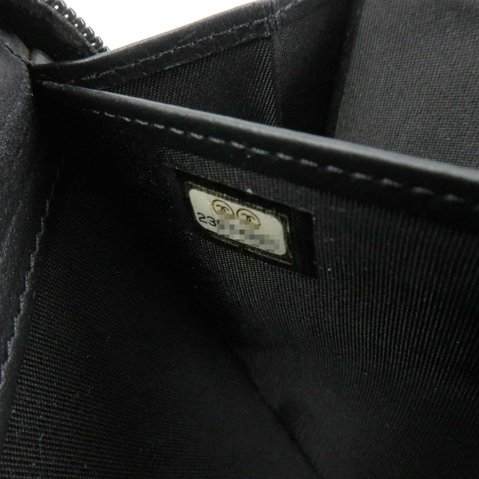 CHANEL COCO Mark Caviarskin Round Zippy Wallet Black Silver