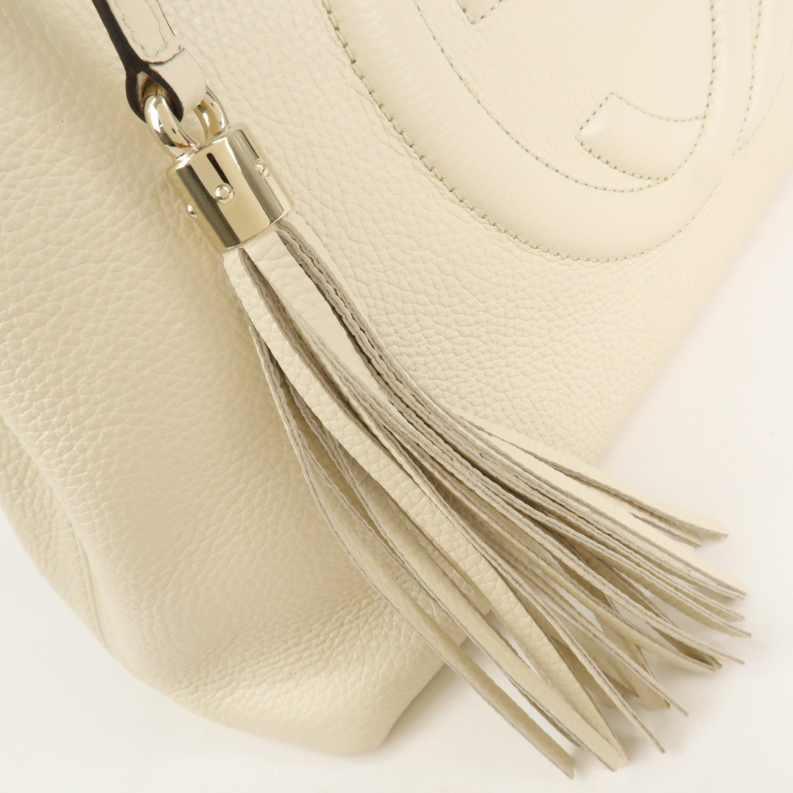 GUCCI SOHO Interlocking G Leather Chain Shoulder Bag White 536196