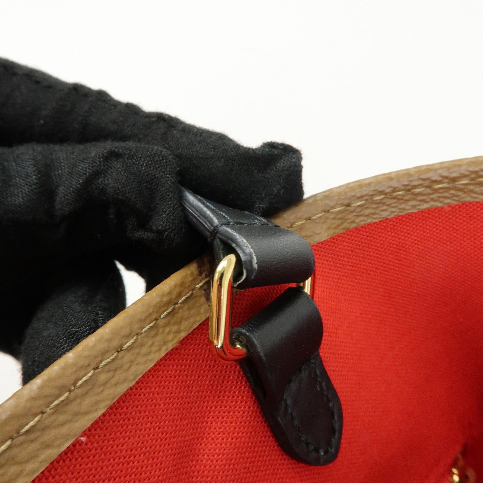 Louis Vuitton Monogram Giant On The Go GM Leather Hand Bag M45320