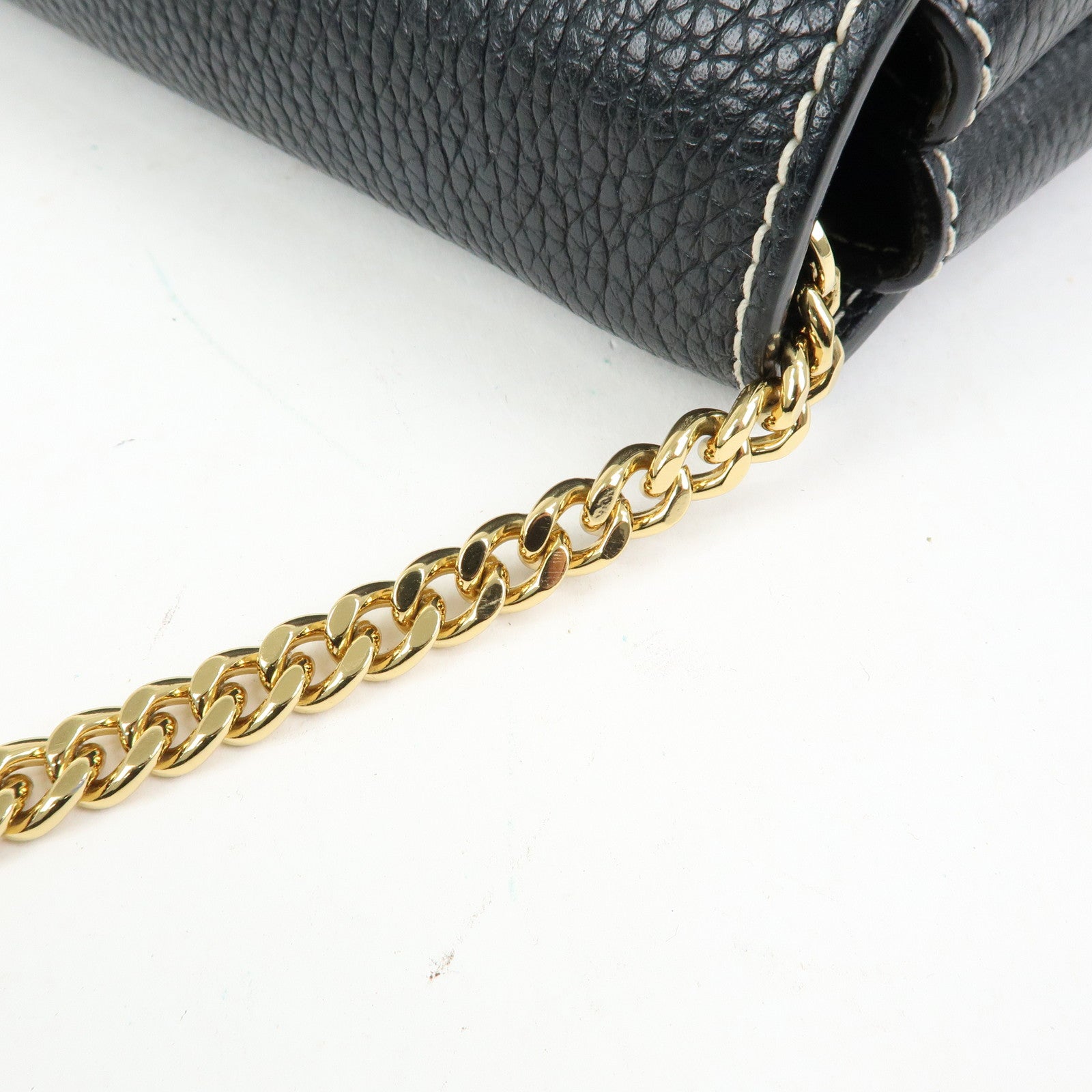 BALLY LEENA 2Way Lock Me Chain Shoulder Crossbody Clutch Bag Black