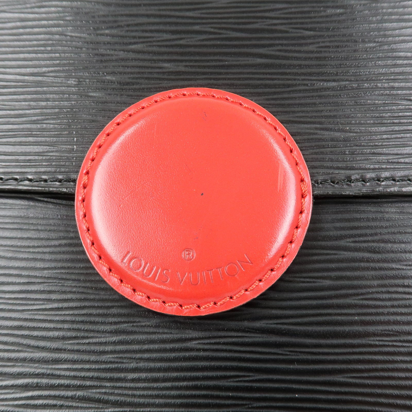 Louis Vuitton Epi leather Hublot Clutch Bag Noir M52557