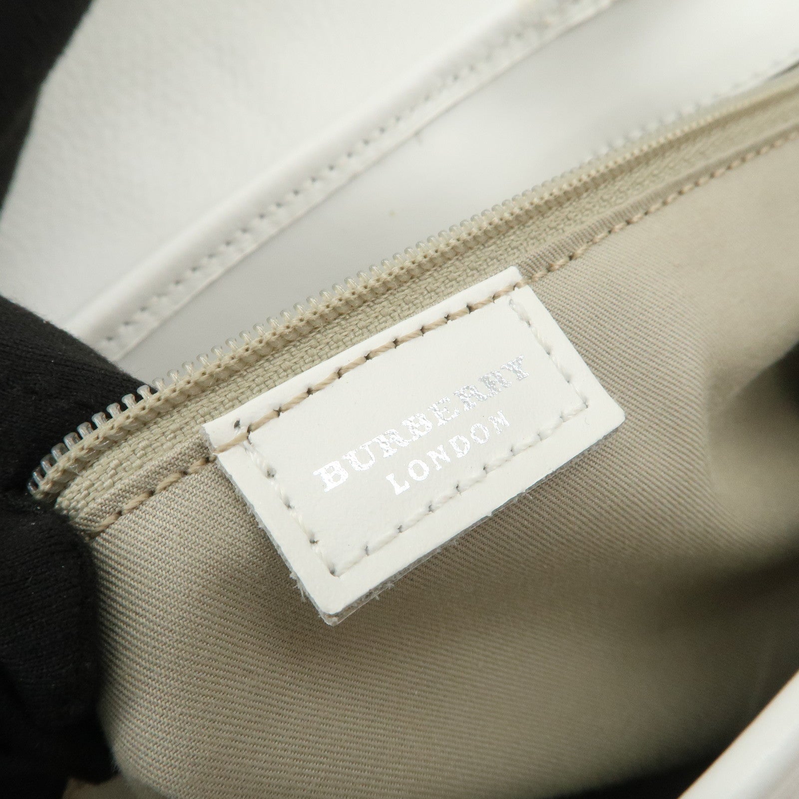 BURBERRY Leather Shoulder Bag Hand Bag White