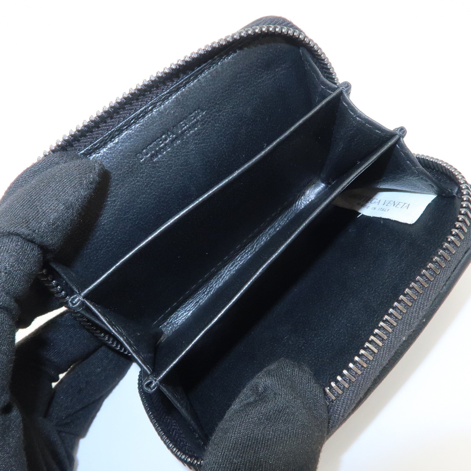 BOTTEGA VENETA Intrecciato Leather Round Zippy Coin Case 114075