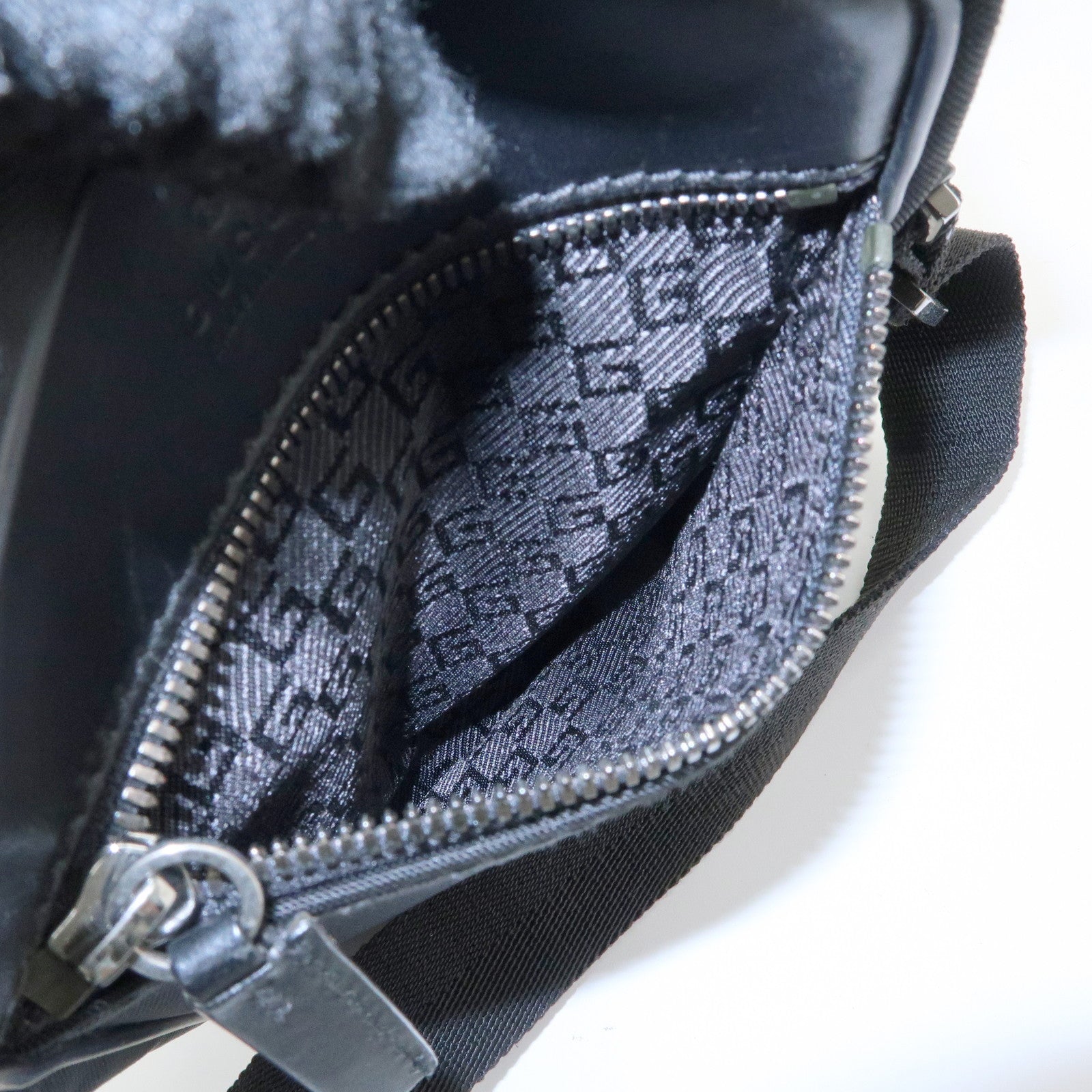GUCCI Logo Canvas Leather Shoulder Crossbody Bag Black 101680