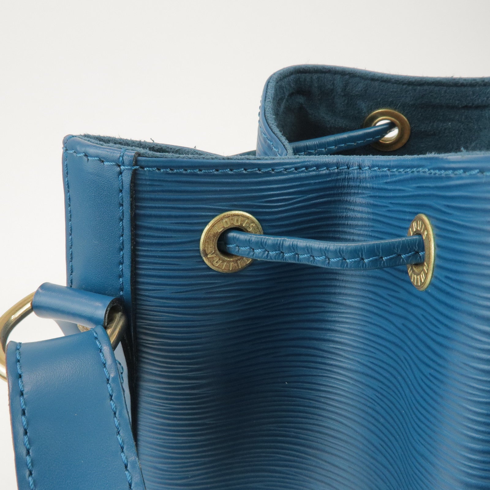 Louis Vuitton Epi Petit Noe Shoulder Bag Toledo Blue M44105