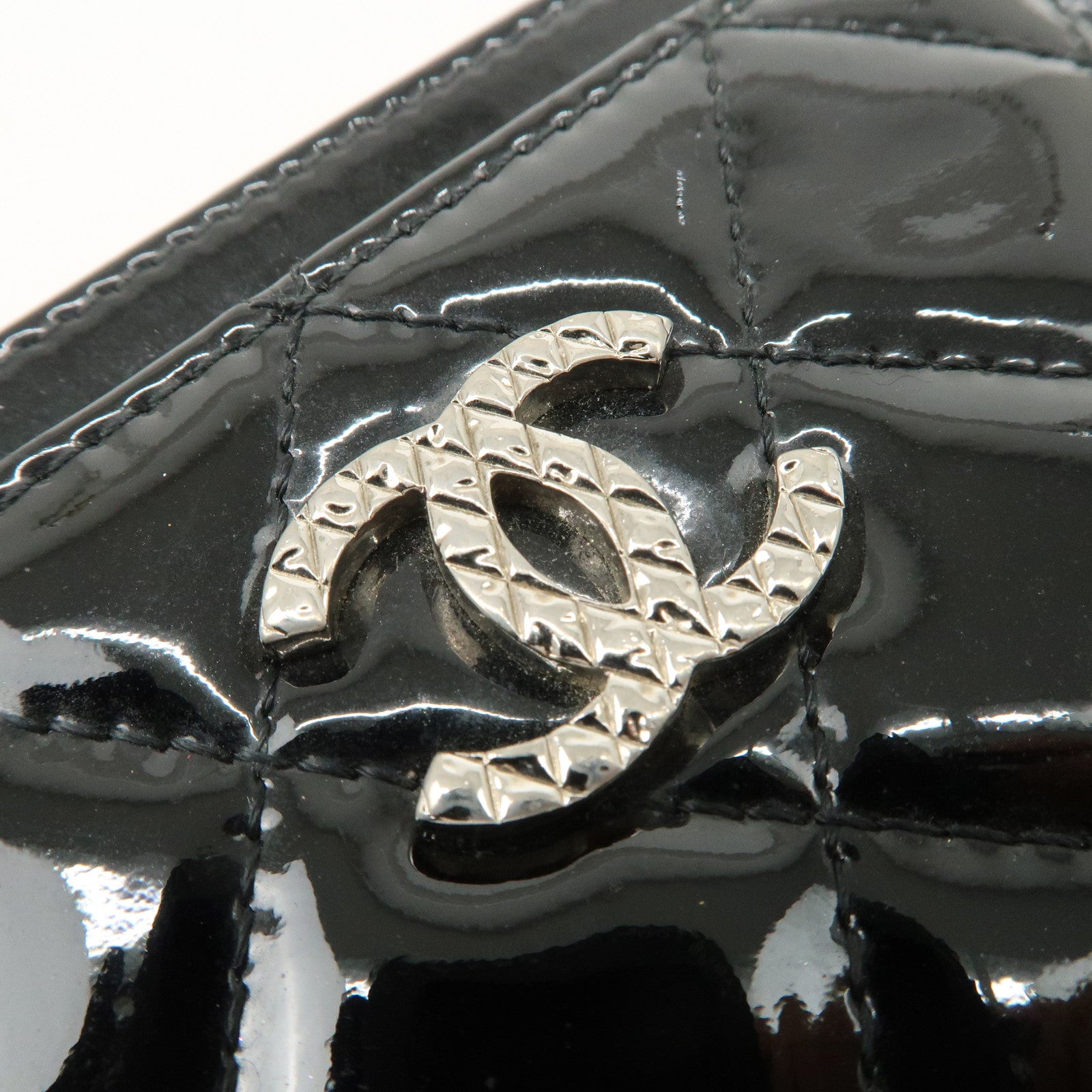 CHANEL COCO Mark Matelasse Patent Leather Card Case Black A48703