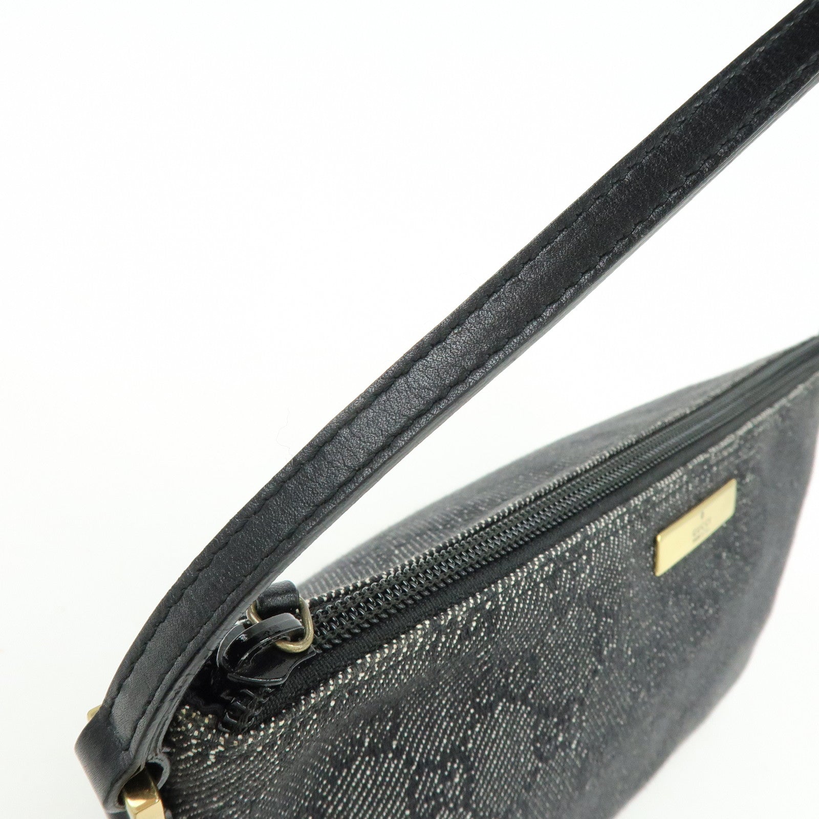 GUCCI Boat Bag GG Canvas Accessory Pouch Hand Bag Black 07198