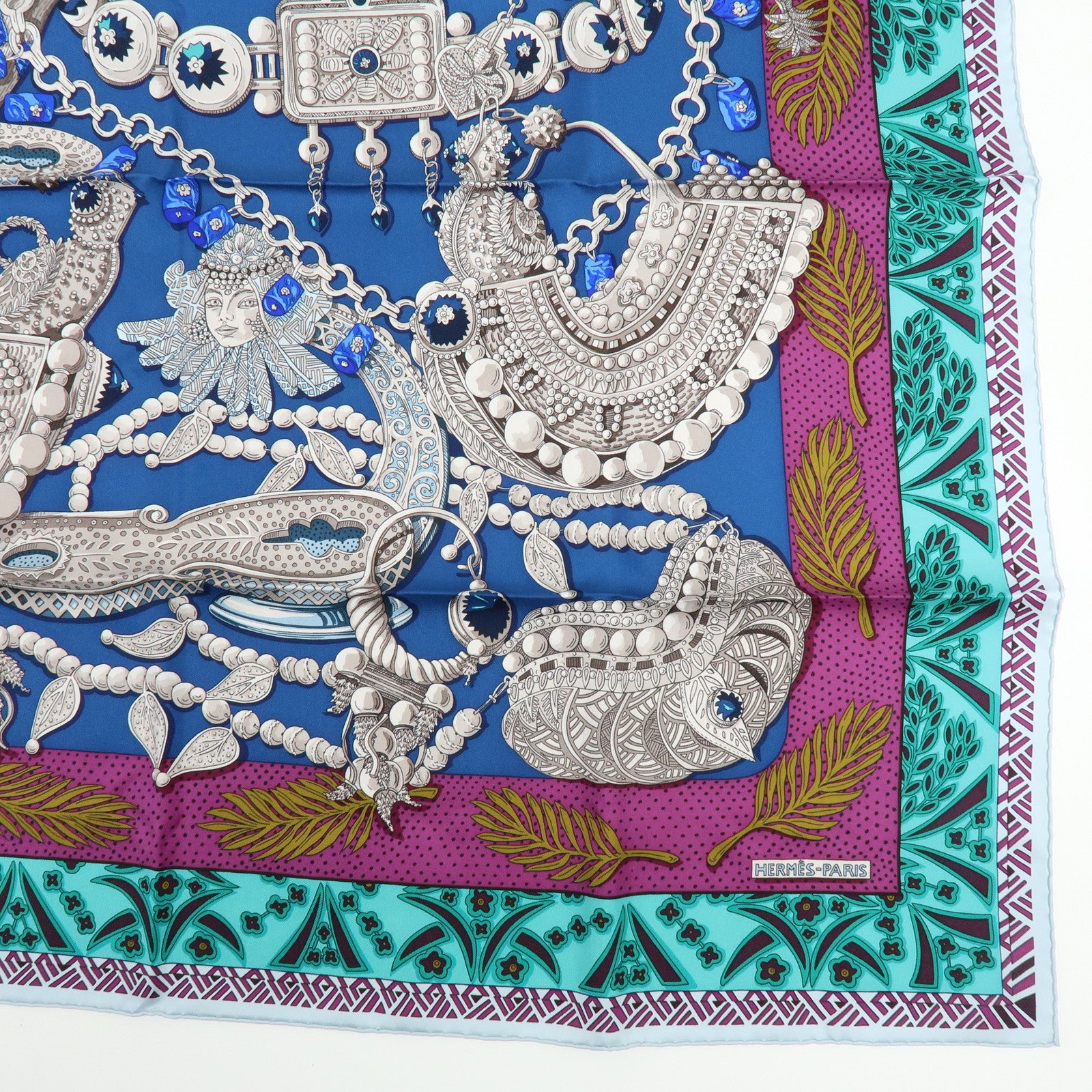 HERMES Carre 90 Silk 100% Scarf ZENOBIE REINE DE PALMYRE Blue