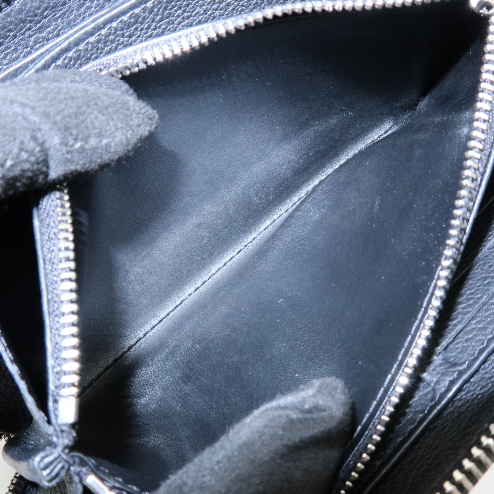 Louis Vuitton Leather Lockme Round Zippy Long Wallet Noir M62622