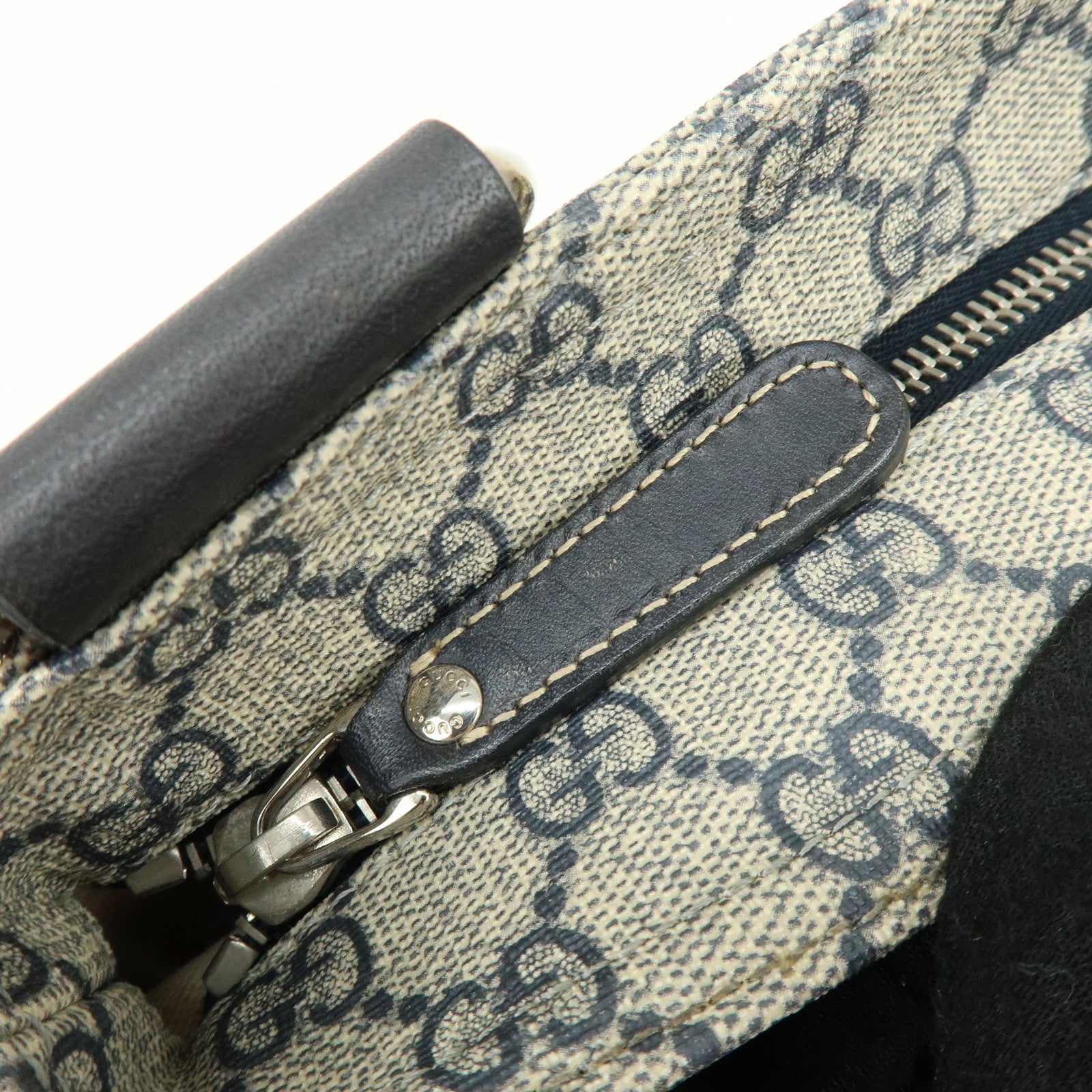 GUCCI GG Supreme Shoulder Bag Crossbody Bag Gray Navy Beige 201446