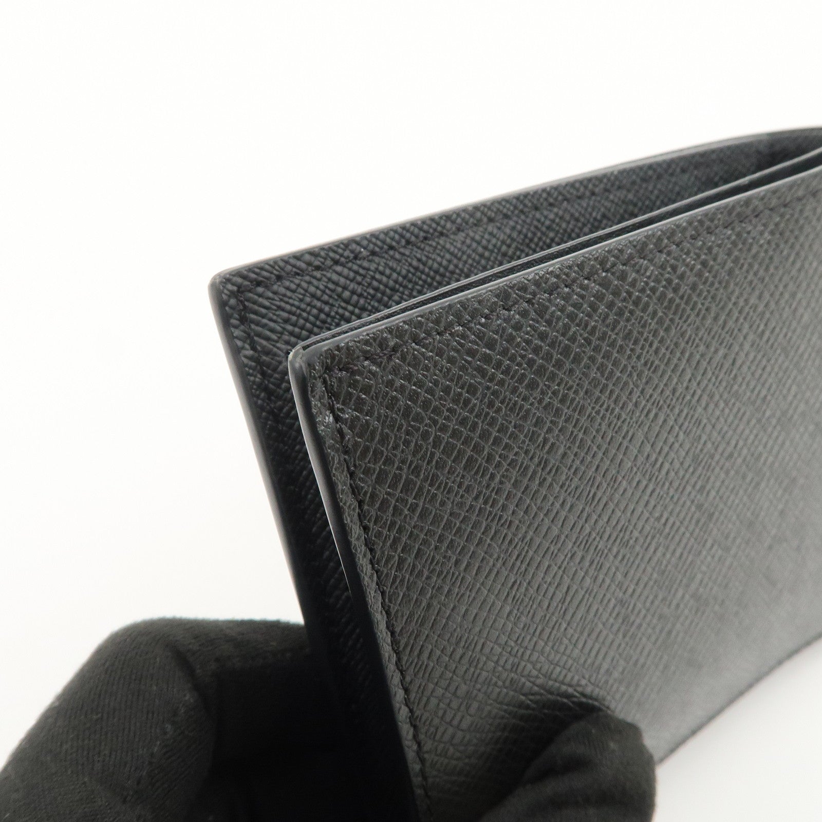 Louis Vuitton Taiga Portefeuille Marco NM Wallet Ardoise M30865