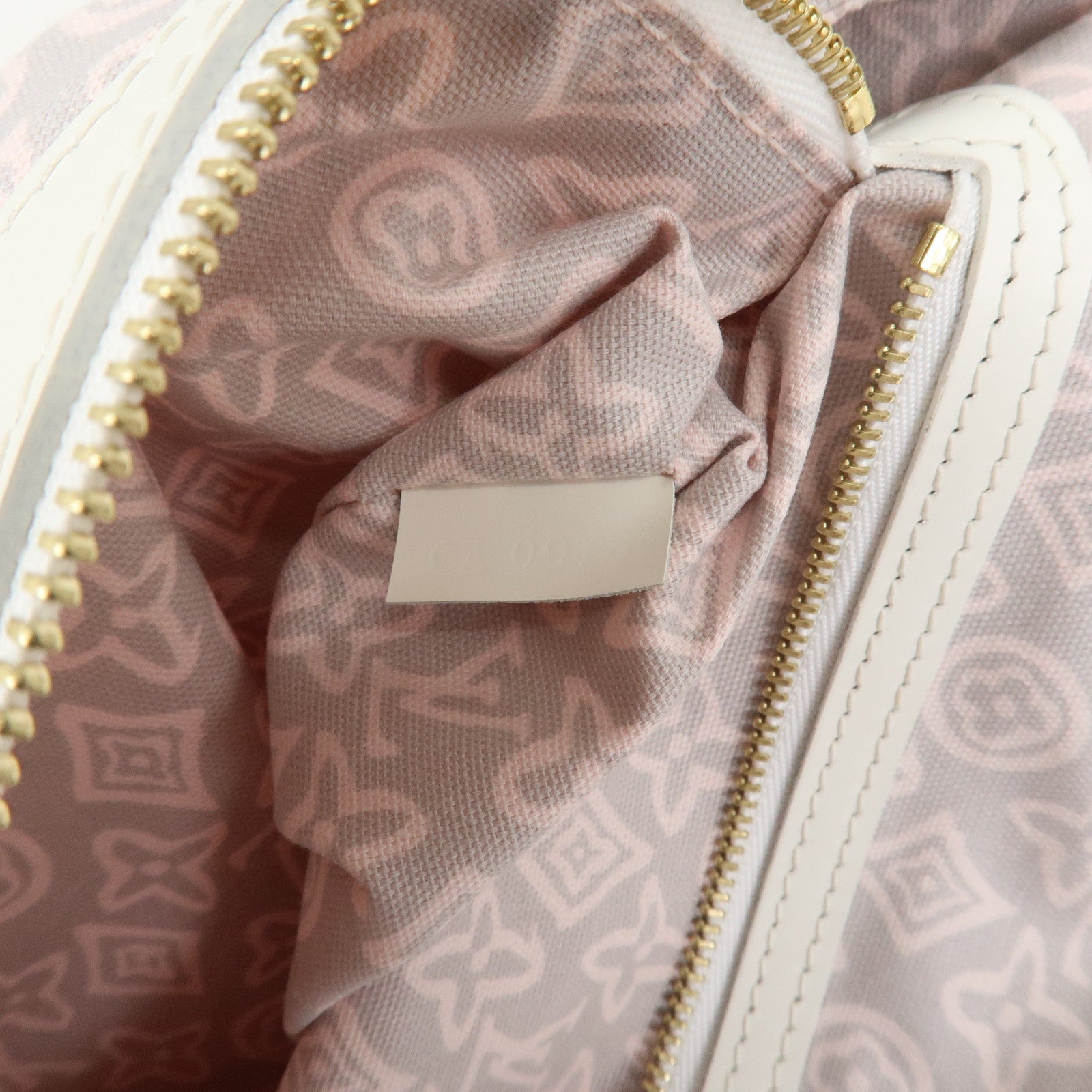 Louis Vuitton Cruise Line Tahitienne GM Shoulder Bag M95673