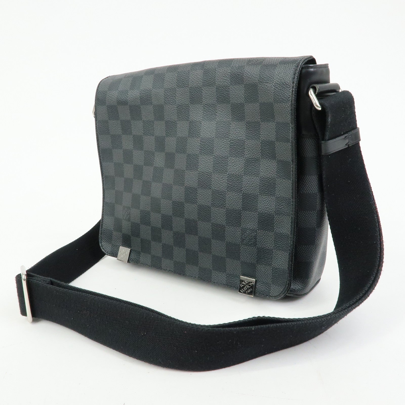 Louis Vuitton Damier Graphite District PM NM Crossbody Bag N41028