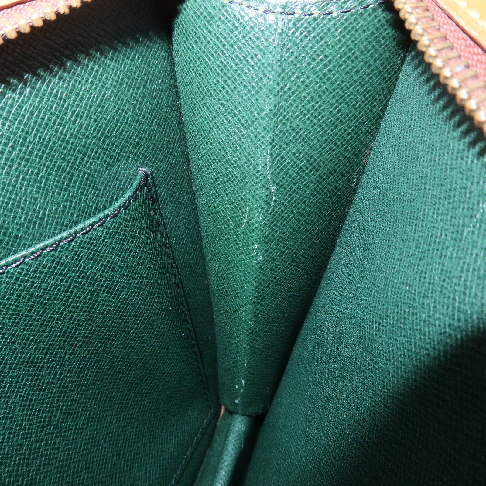 Louis Vuitton Epi Pochette Homme Clutch Bag Zipang Gold M52528