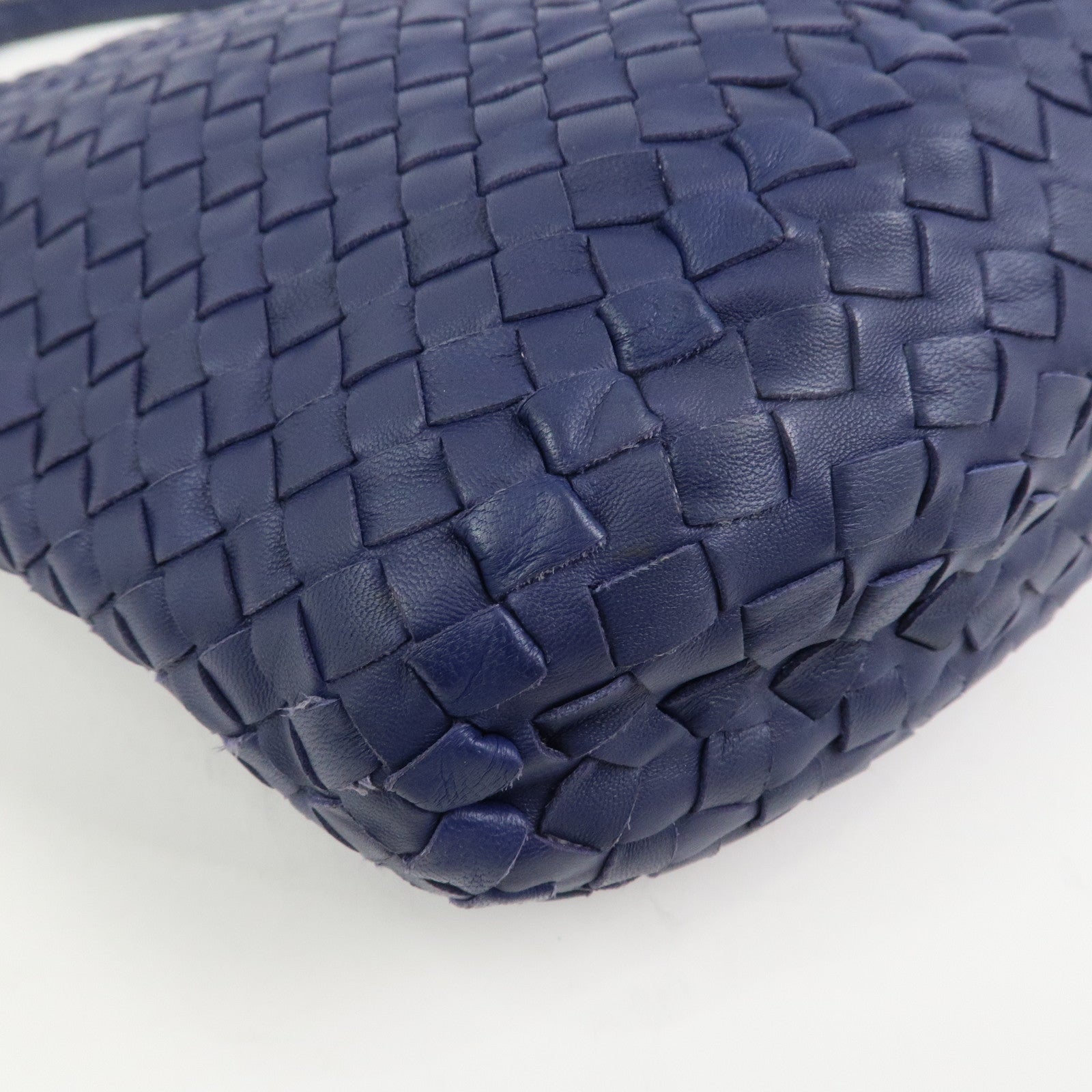 BOTTEGA VENETA Intrecciato Leather Shoulder Bag Navy 255690