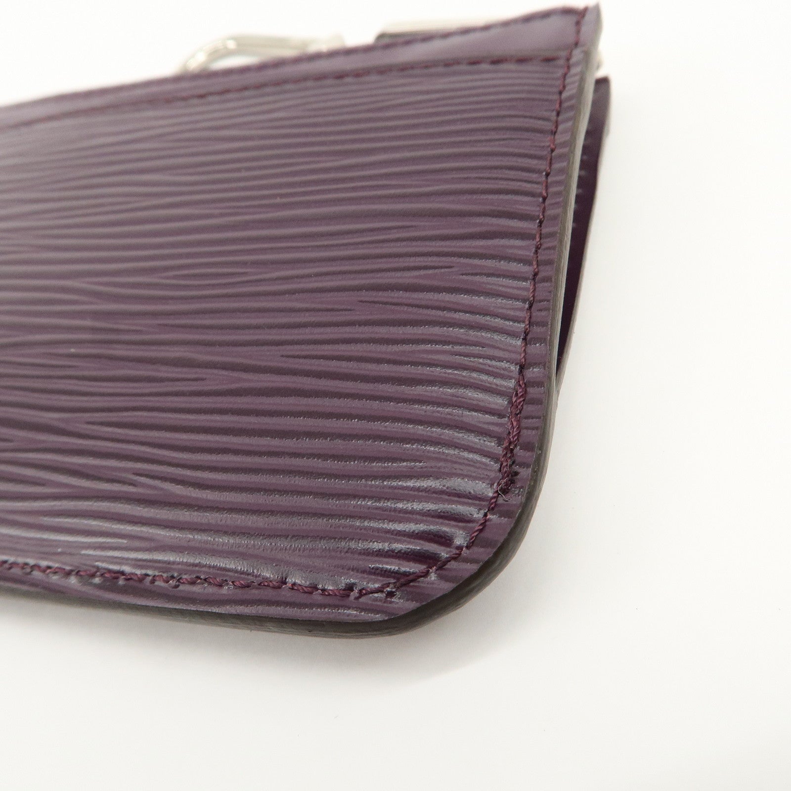 Louis Vuitton Epi Pochette Cles NM Coin Case Key Case Cassis M6660K