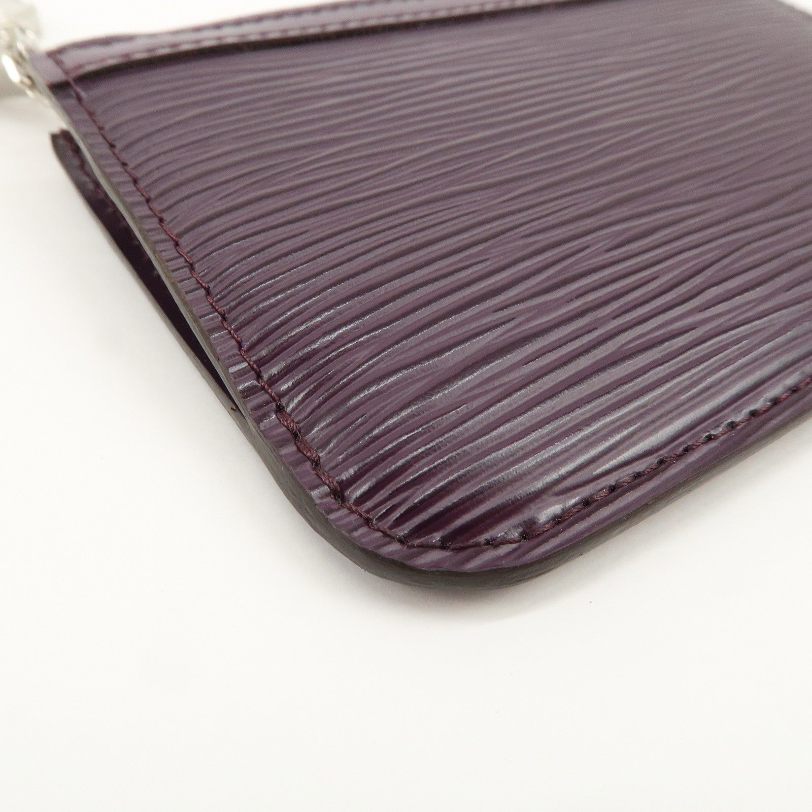 Louis Vuitton Epi Pochette Cles NM Coin Case Key Case Cassis M6660K