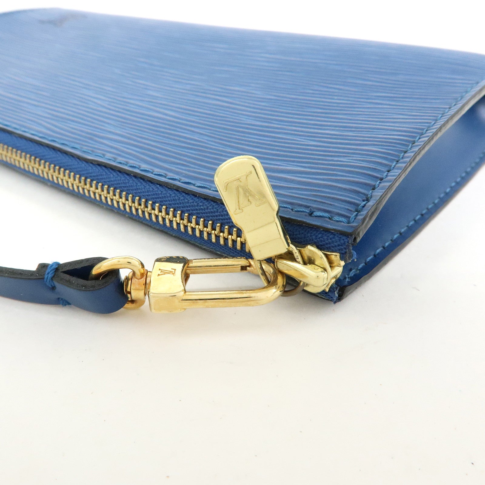 Louis Vuitton Epi Pochette Accessoires Pouch Toledo Blue M52945
