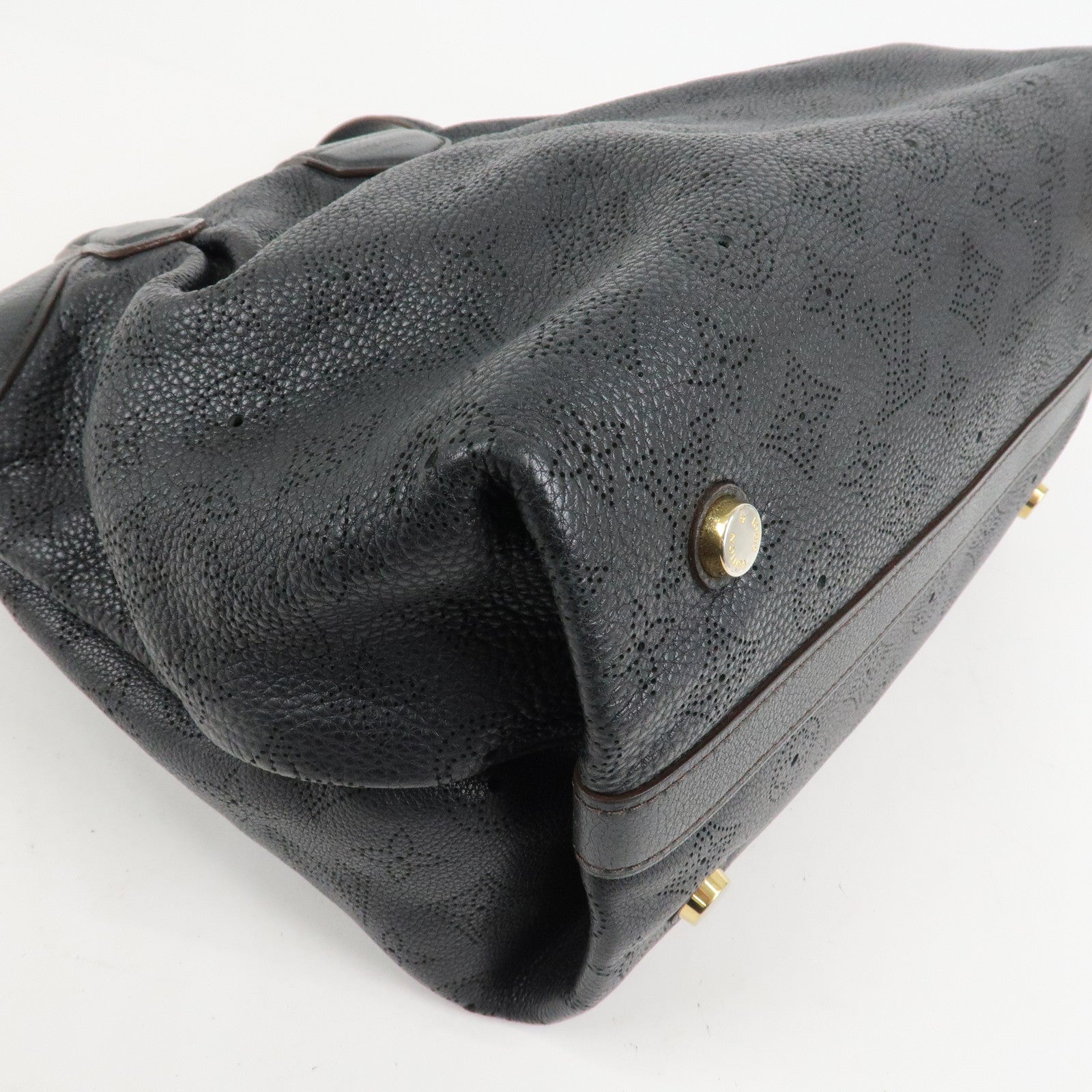 Louis Vuitton Monogram Mahina PM Shoulder Bag Noir Black M93465