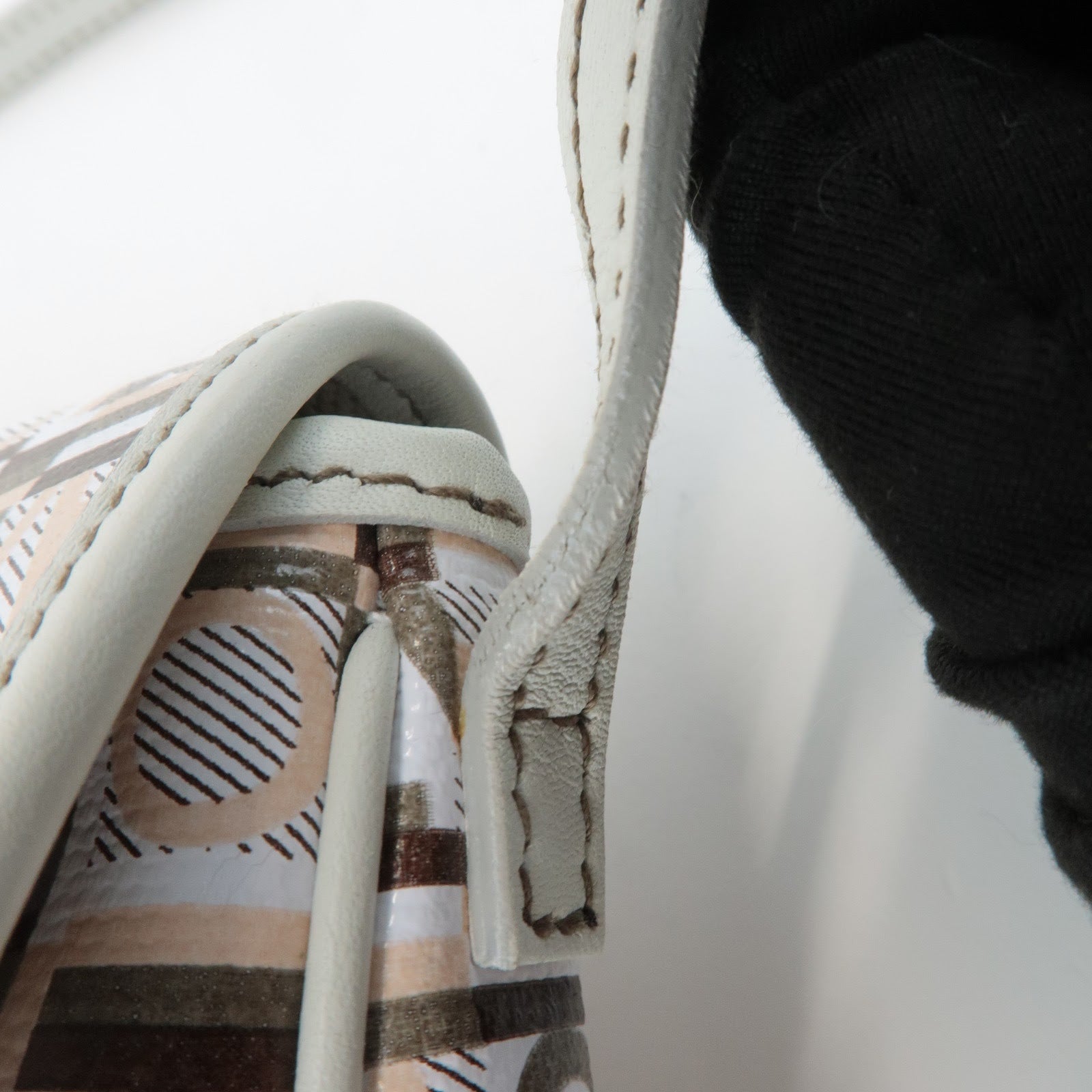 Ferragamo Leather PVC Accessoires Pouch Shoulder Bag Multicolor Used