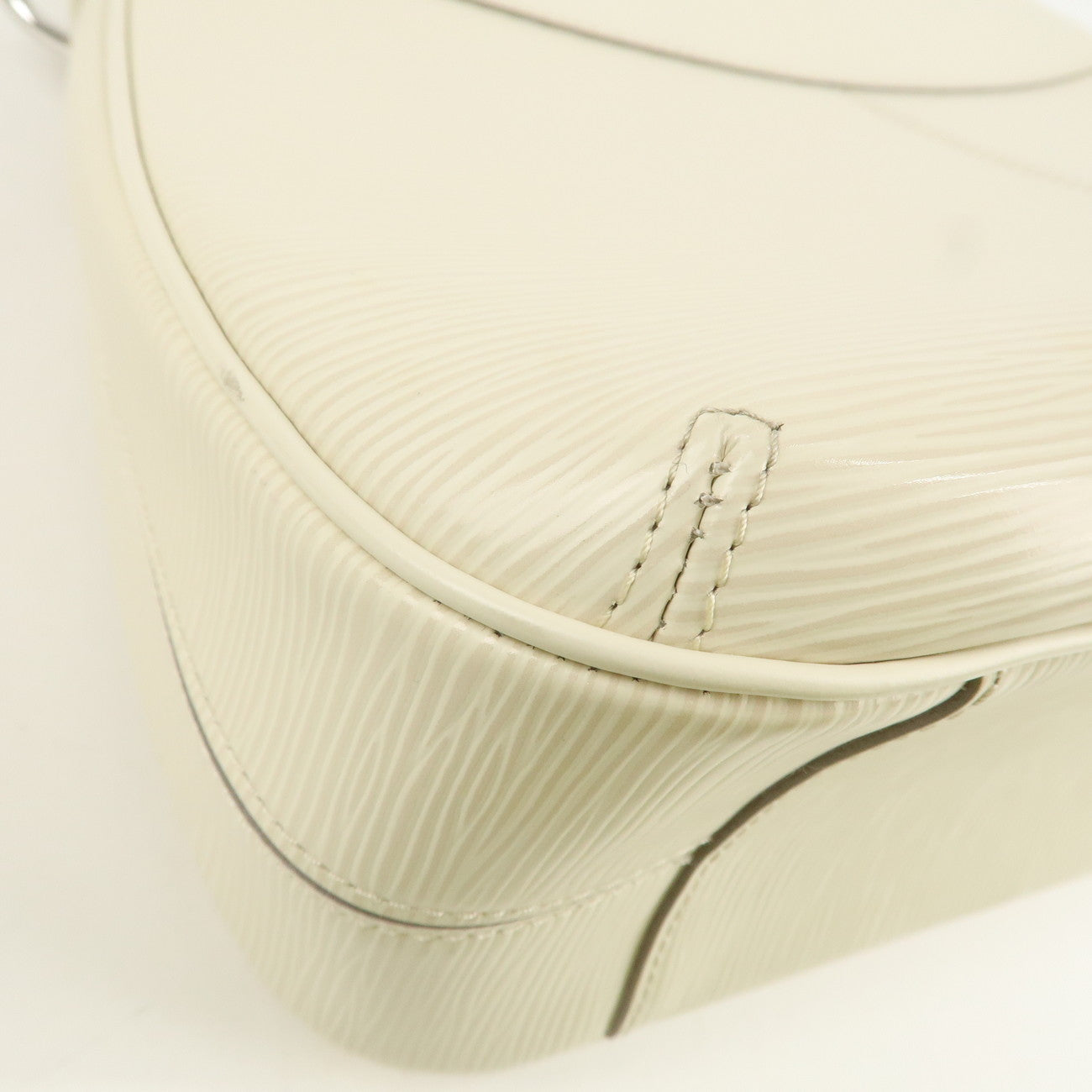 Louis Vuitton Epi Leather Turenne GM Hand Bag Ivoire M5927J Used