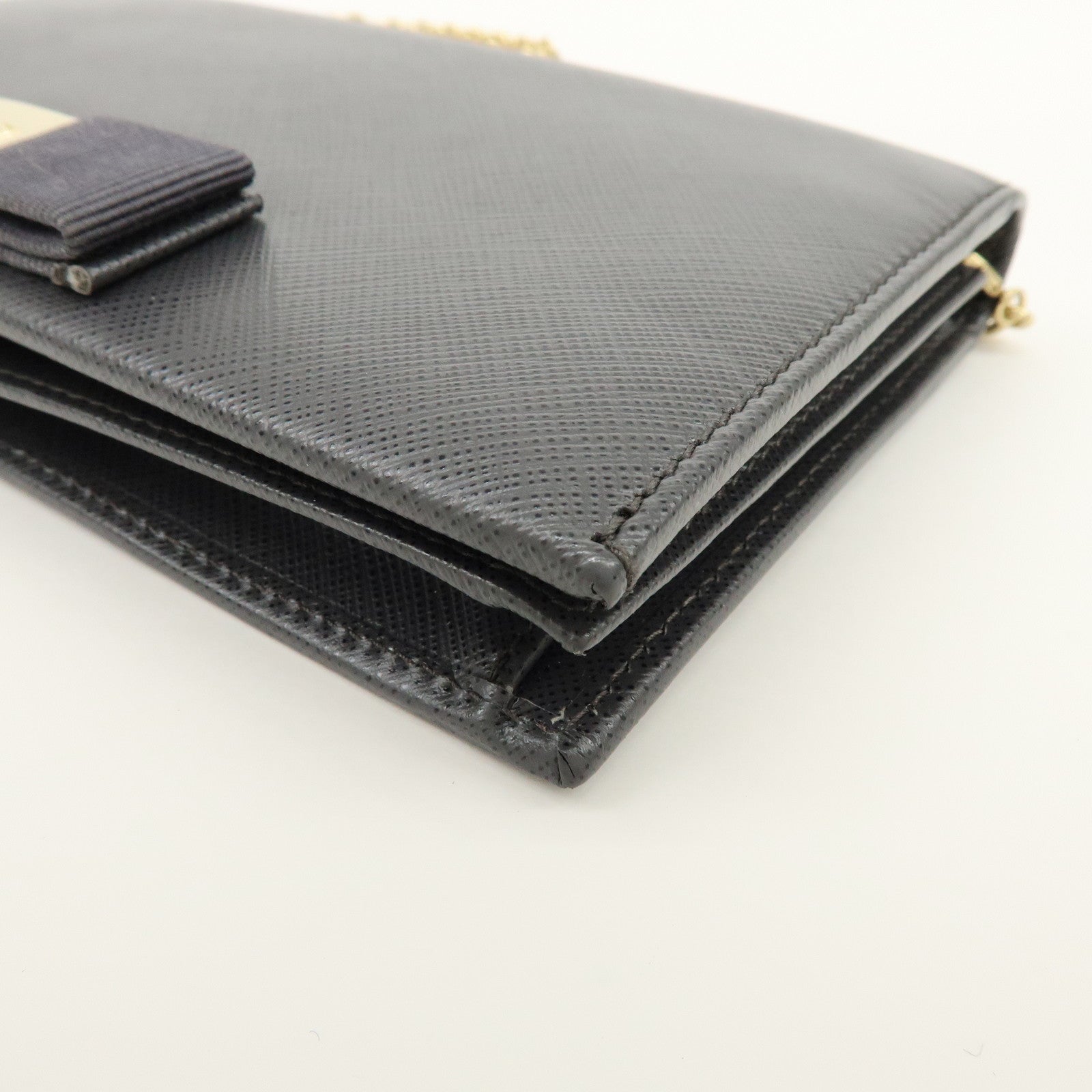 Ferragamo Varra Ribbon Leather Chain Shoulder Bag Wallet Gray